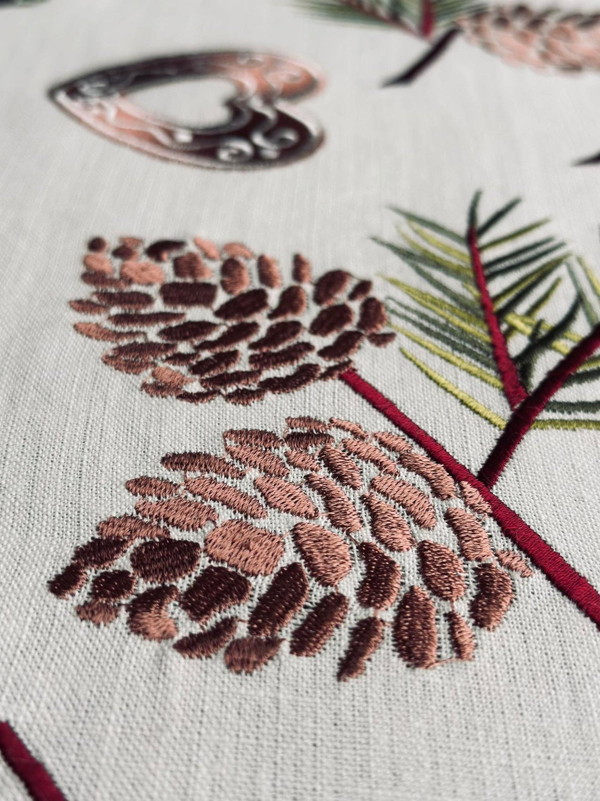 Nappe de Noël broderie - 140x240