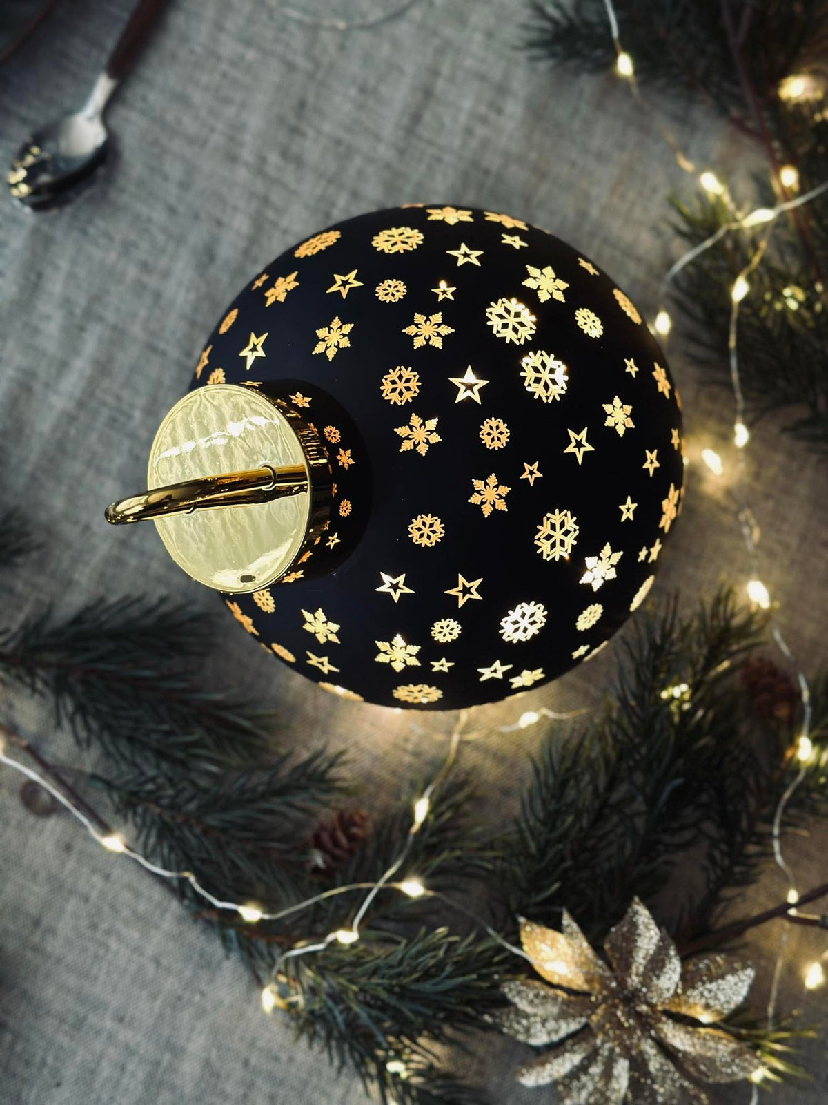 Boule de Noël avec éclairage LED - Black