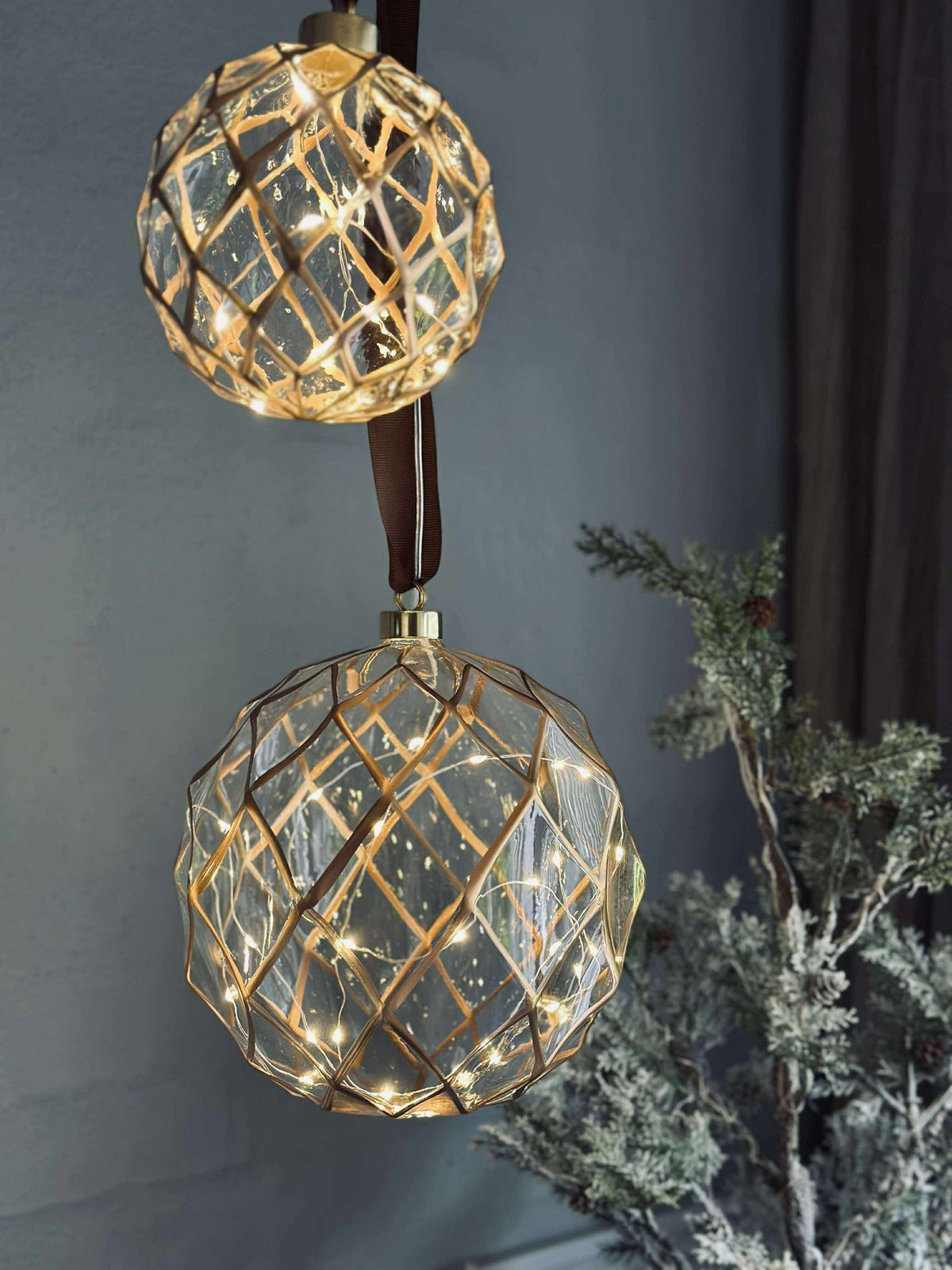 Suspension en verre avec lumière - Plusieurs tailles