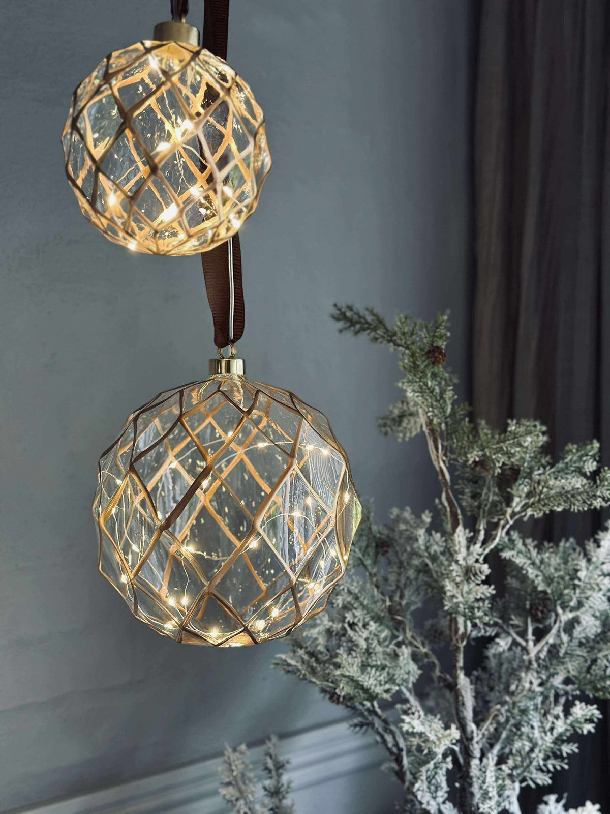 Suspension en verre avec lumière - Plusieurs tailles