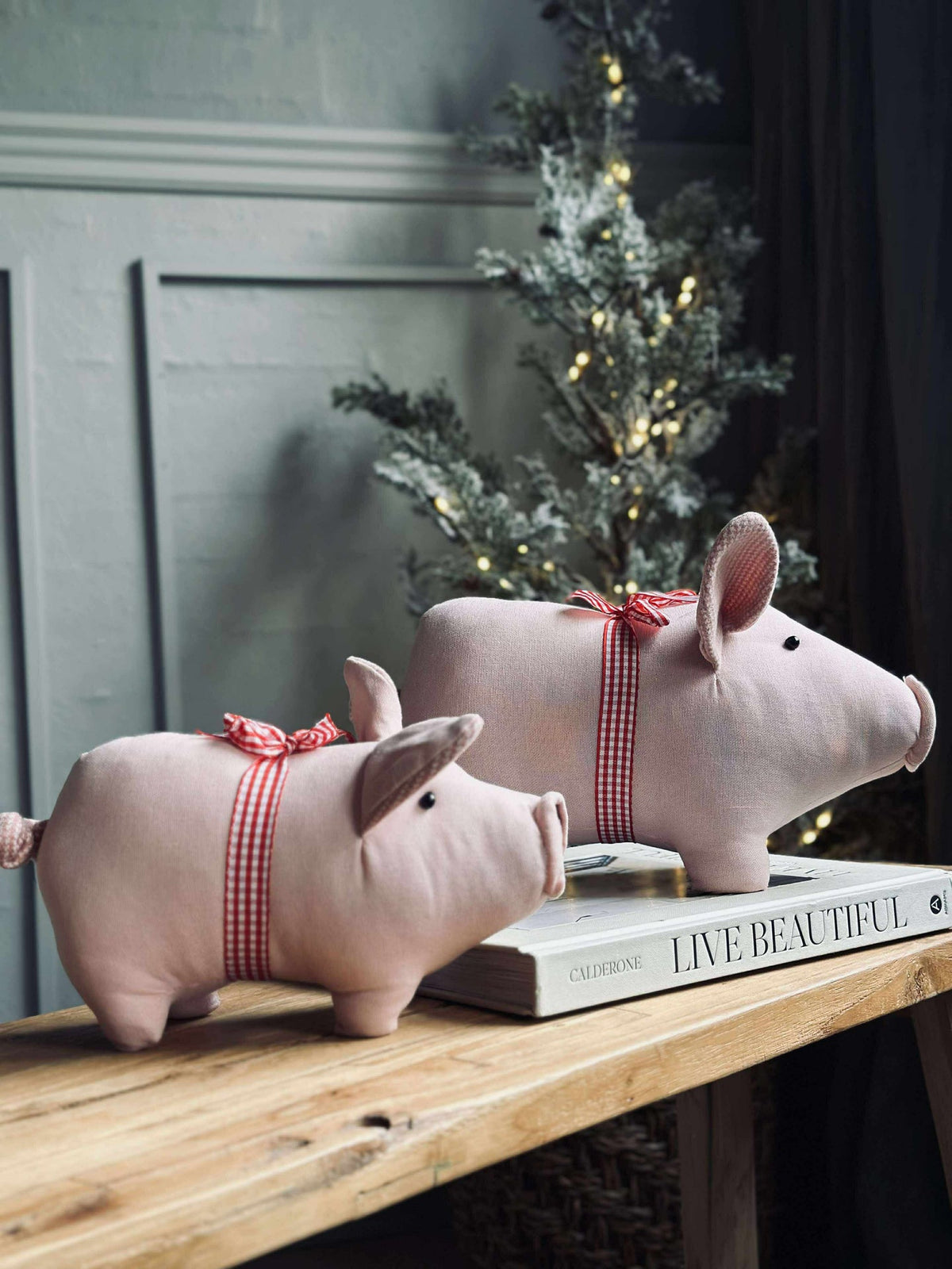 Cochon de Noël avec nœud - Rose