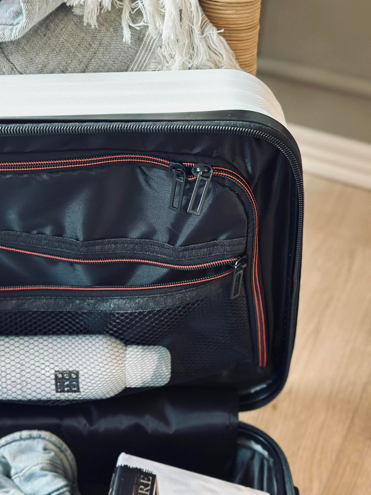 Valise trolley - White