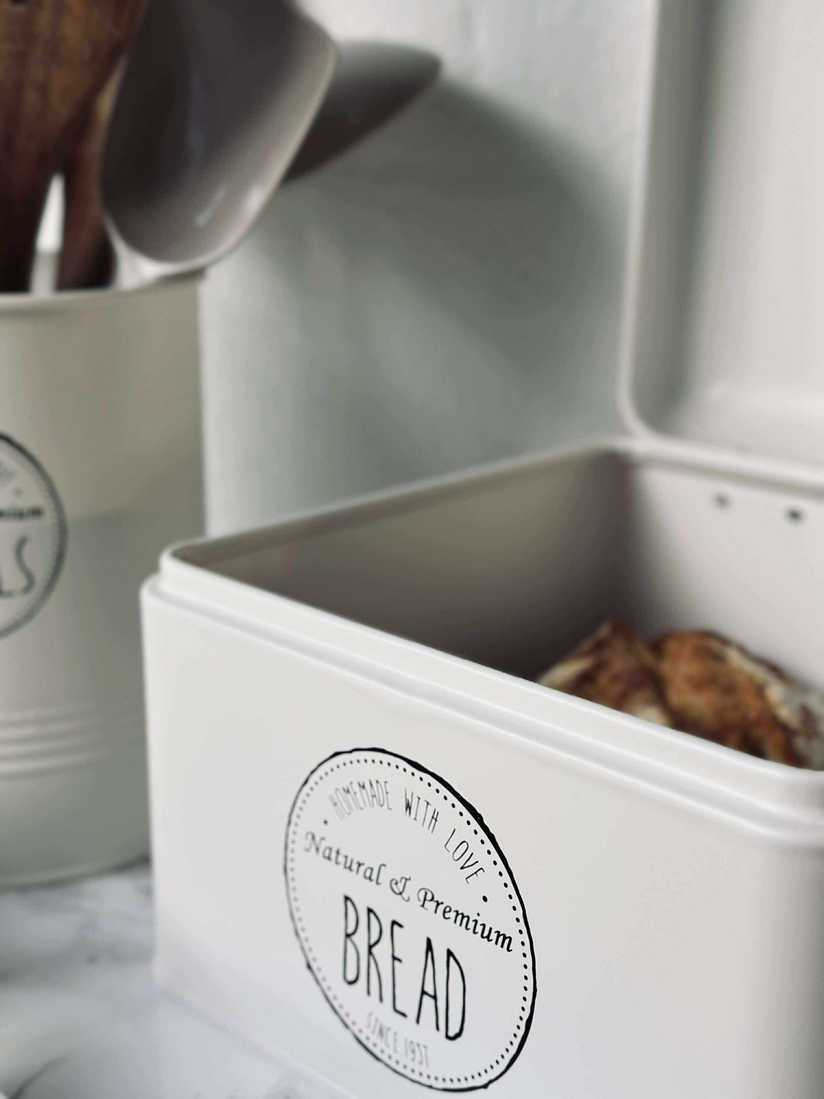 Boîte à pain Crème