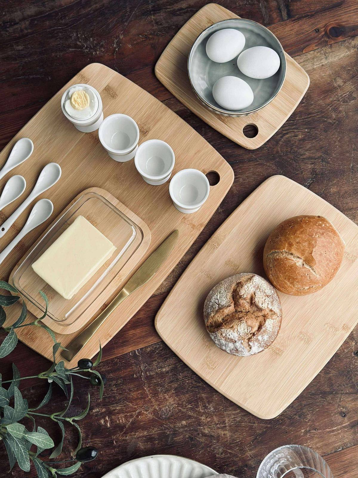 Coquetiers en porcelaine - 4 pcs avec cuillères