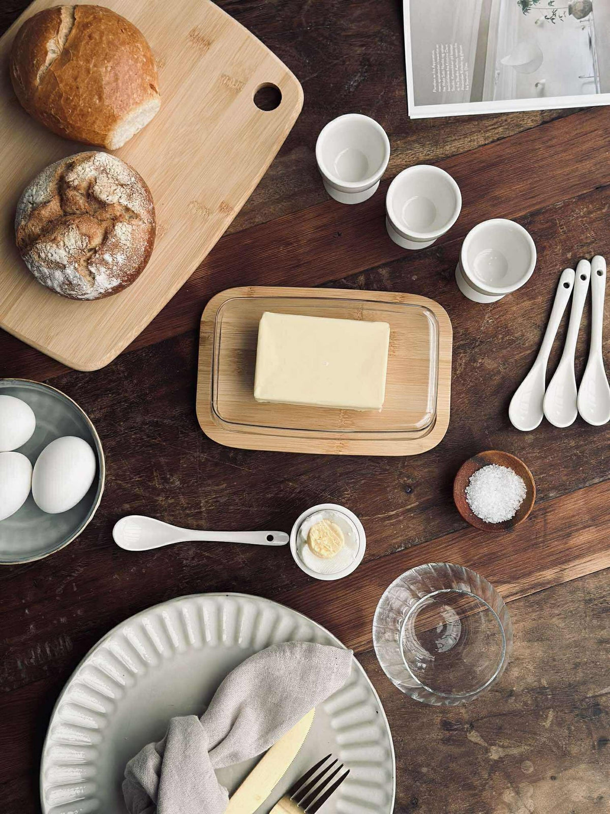 Coquetiers en porcelaine - 4 pcs avec cuillères