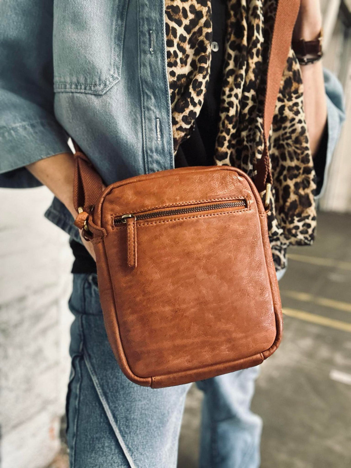 Sac pour téléphone / Crossover – Cognac