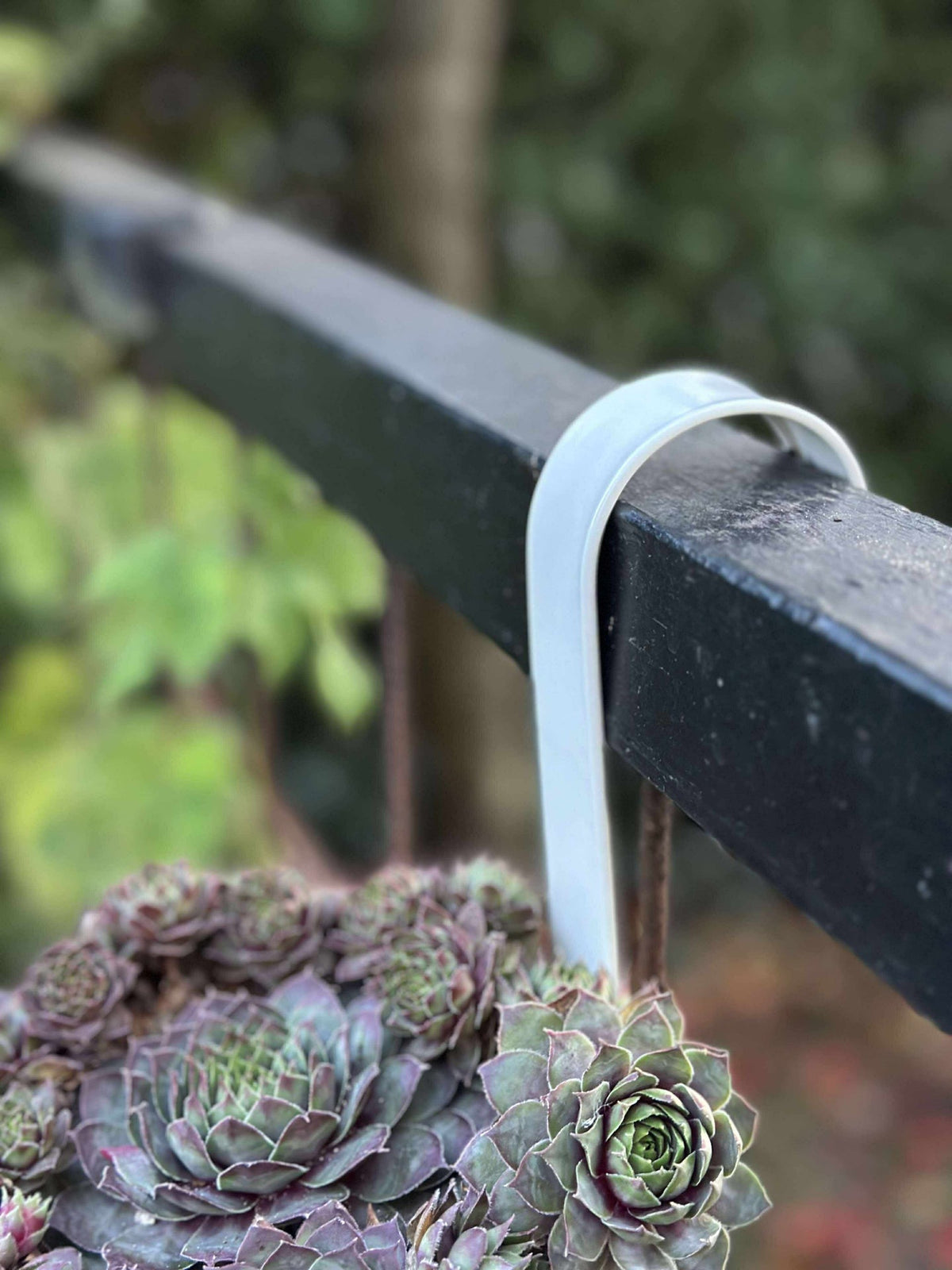 Pot rainuré avec suspension - Blanc