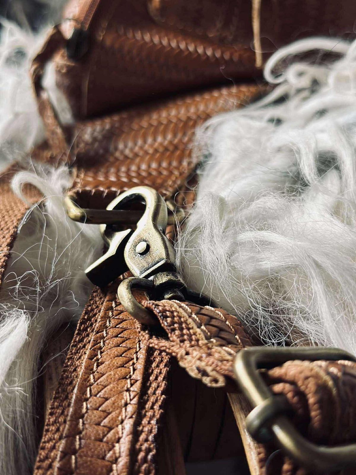 Sac banane Kaya - tressage cognac