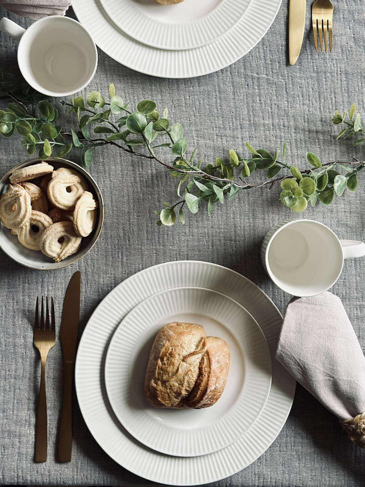 Assiette striée
