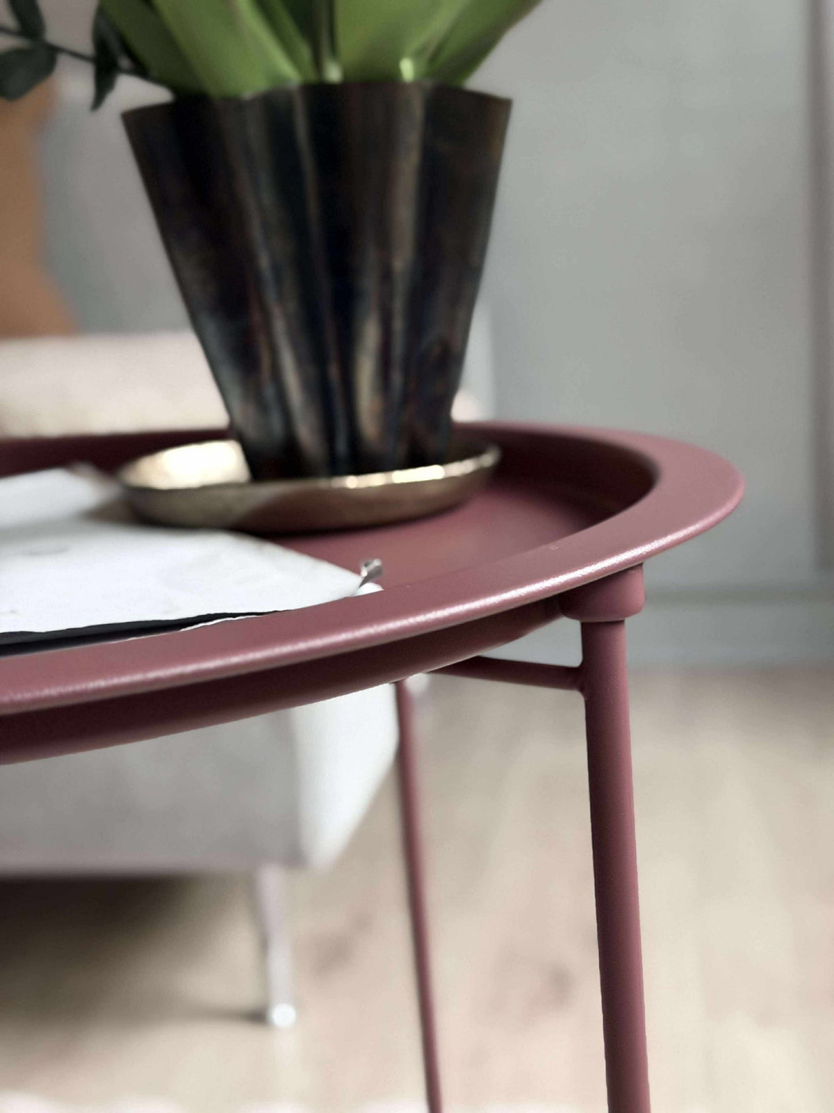 Table d’appoint - Métal bordeaux