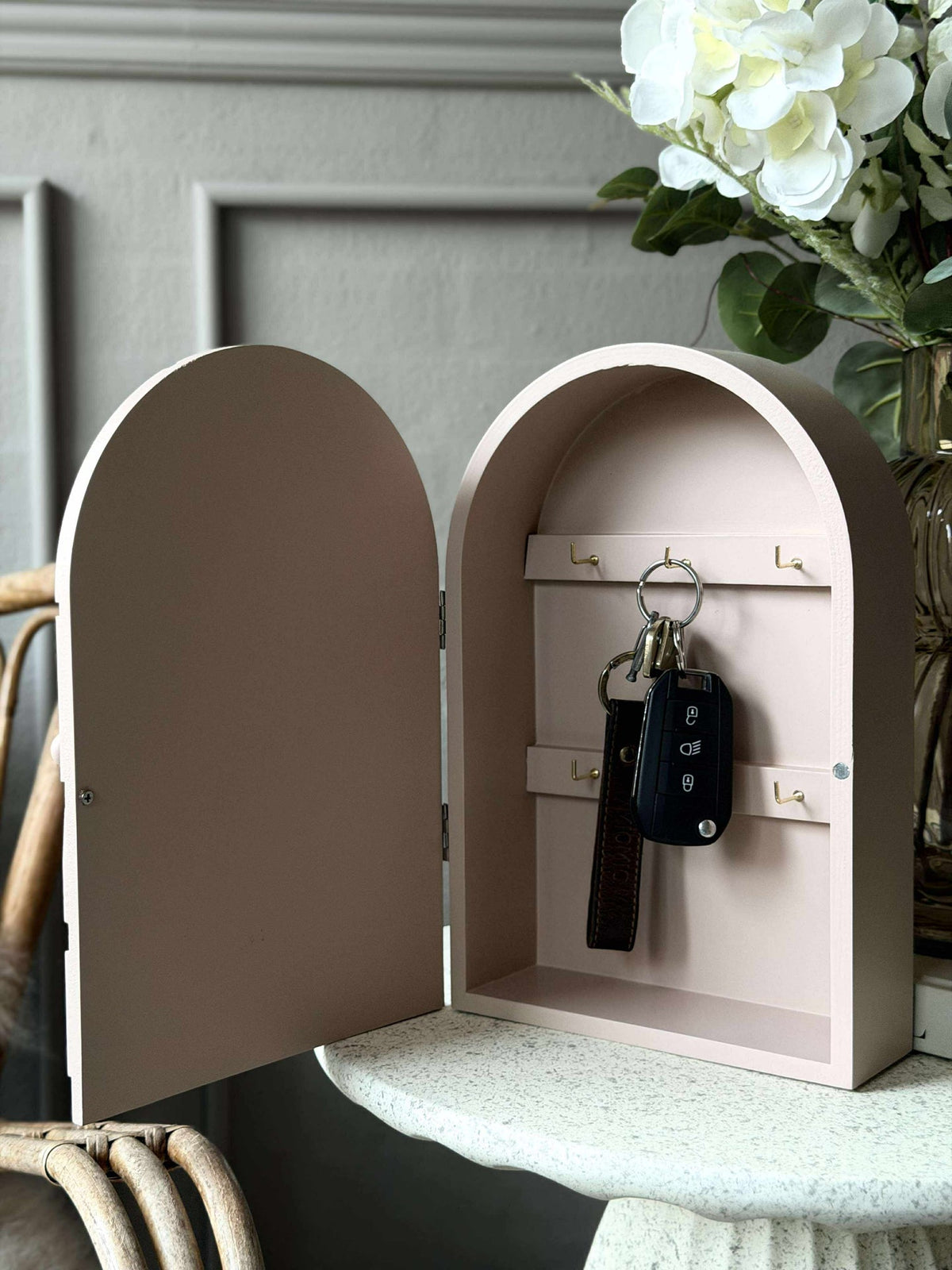 Armoire à clés - Crème ou rose