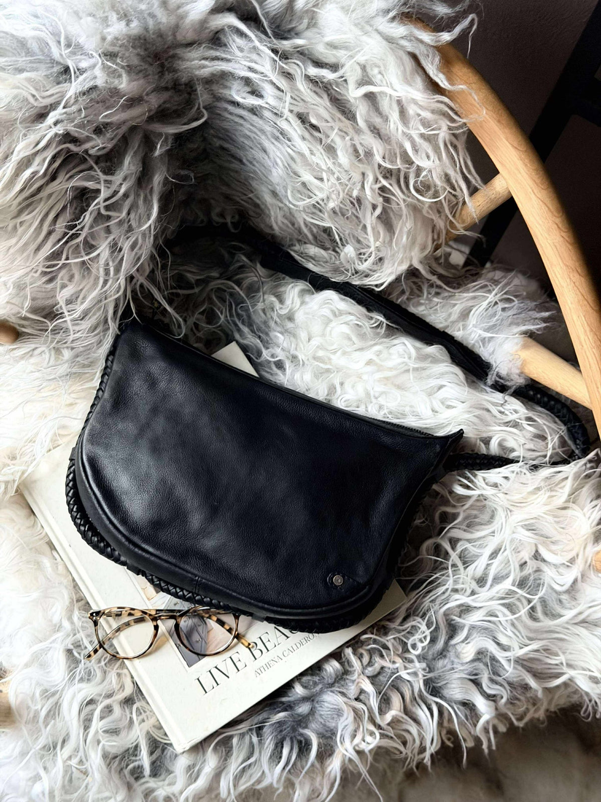 Sac à main avec belle bandoulière tressée - Black