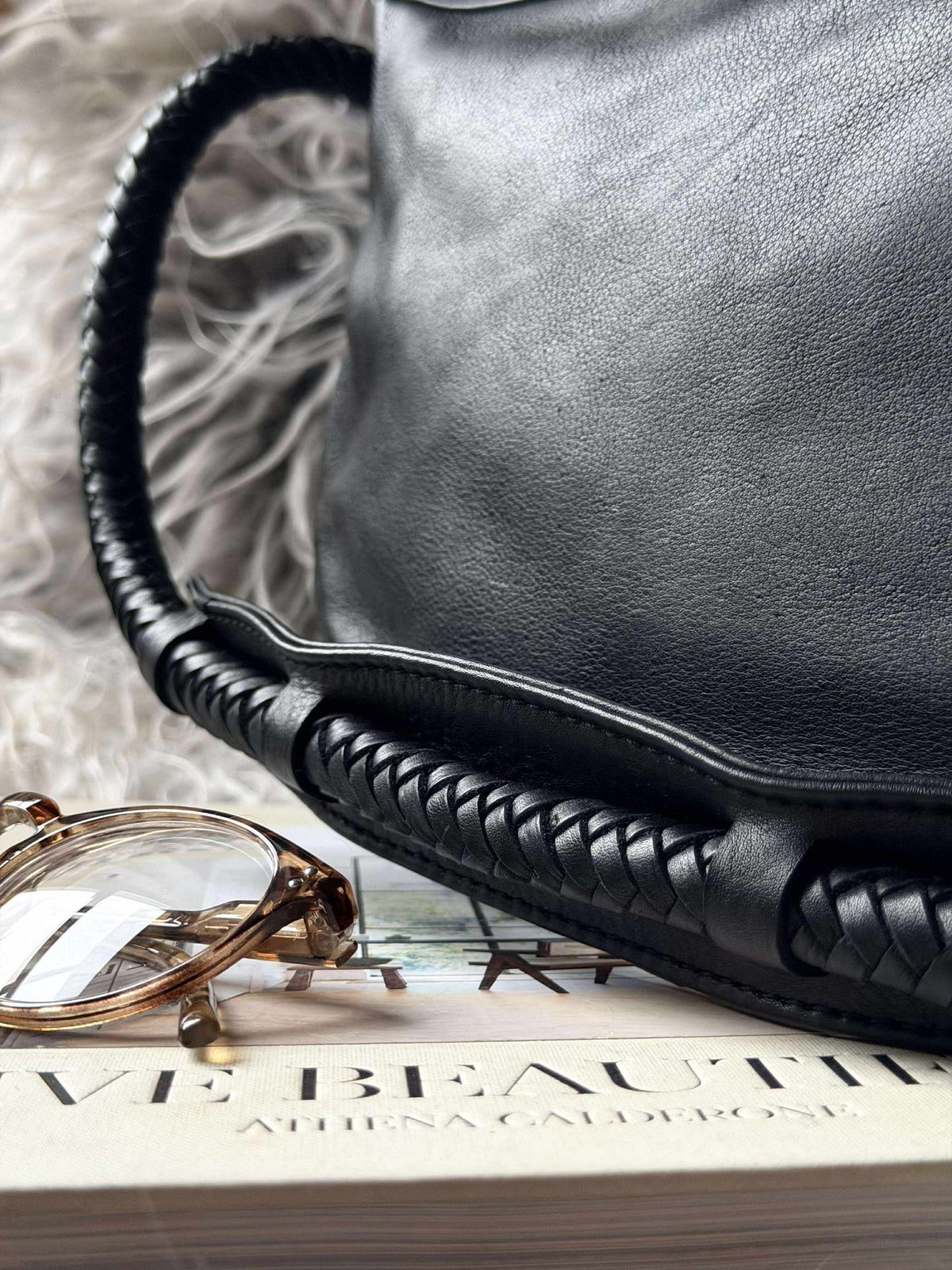 Sac à main avec belle bandoulière tressée - Black