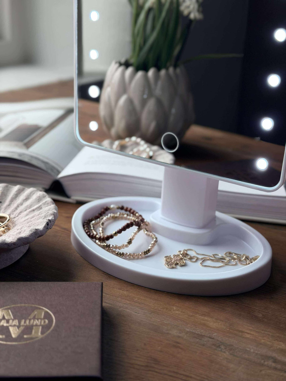 Miroir de maquillage avec lumière