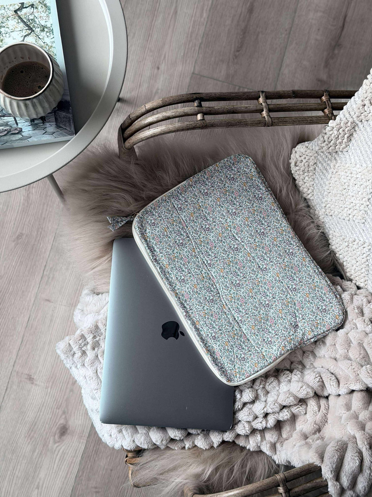 Housse pour iPad / ordinateur portable - Fleurs