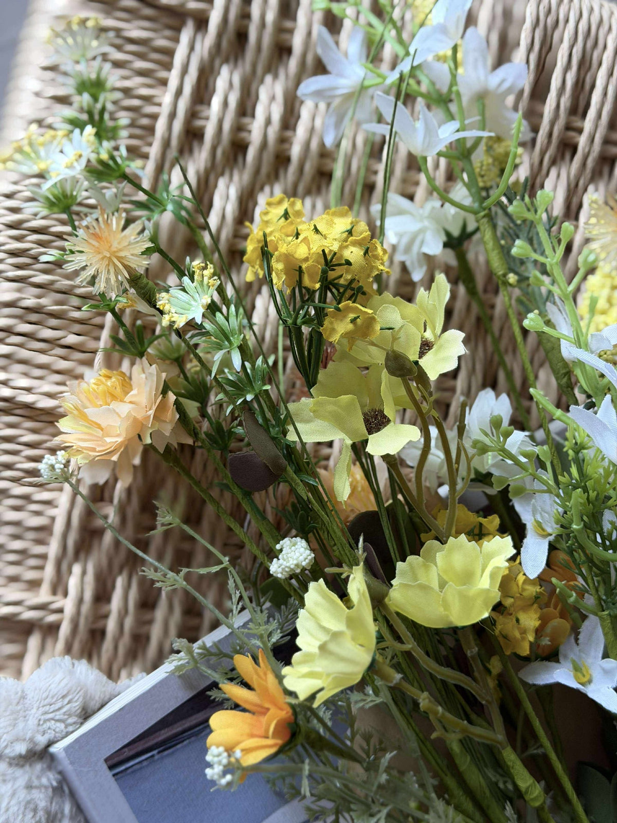 Bouquet Blanc / Jaune - WILD FLORA