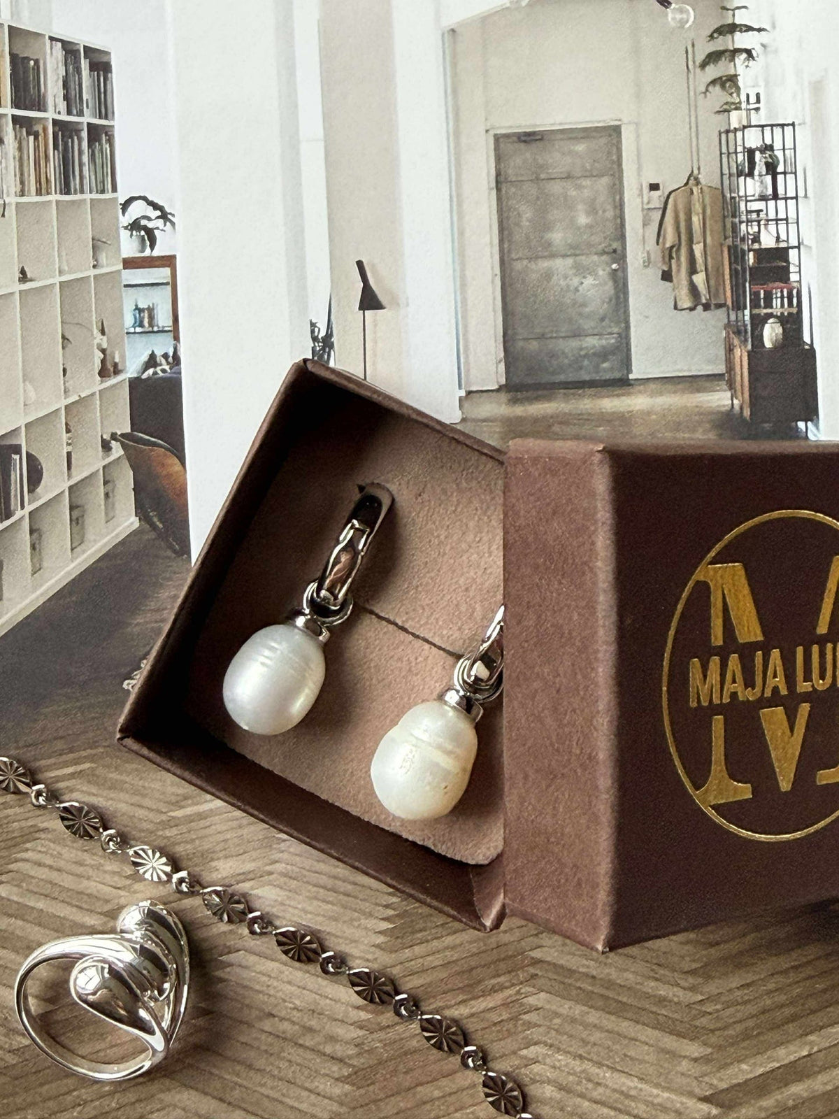 Boucles d’oreilles Signe - avec perles d’eau douce - plaquées rhodium