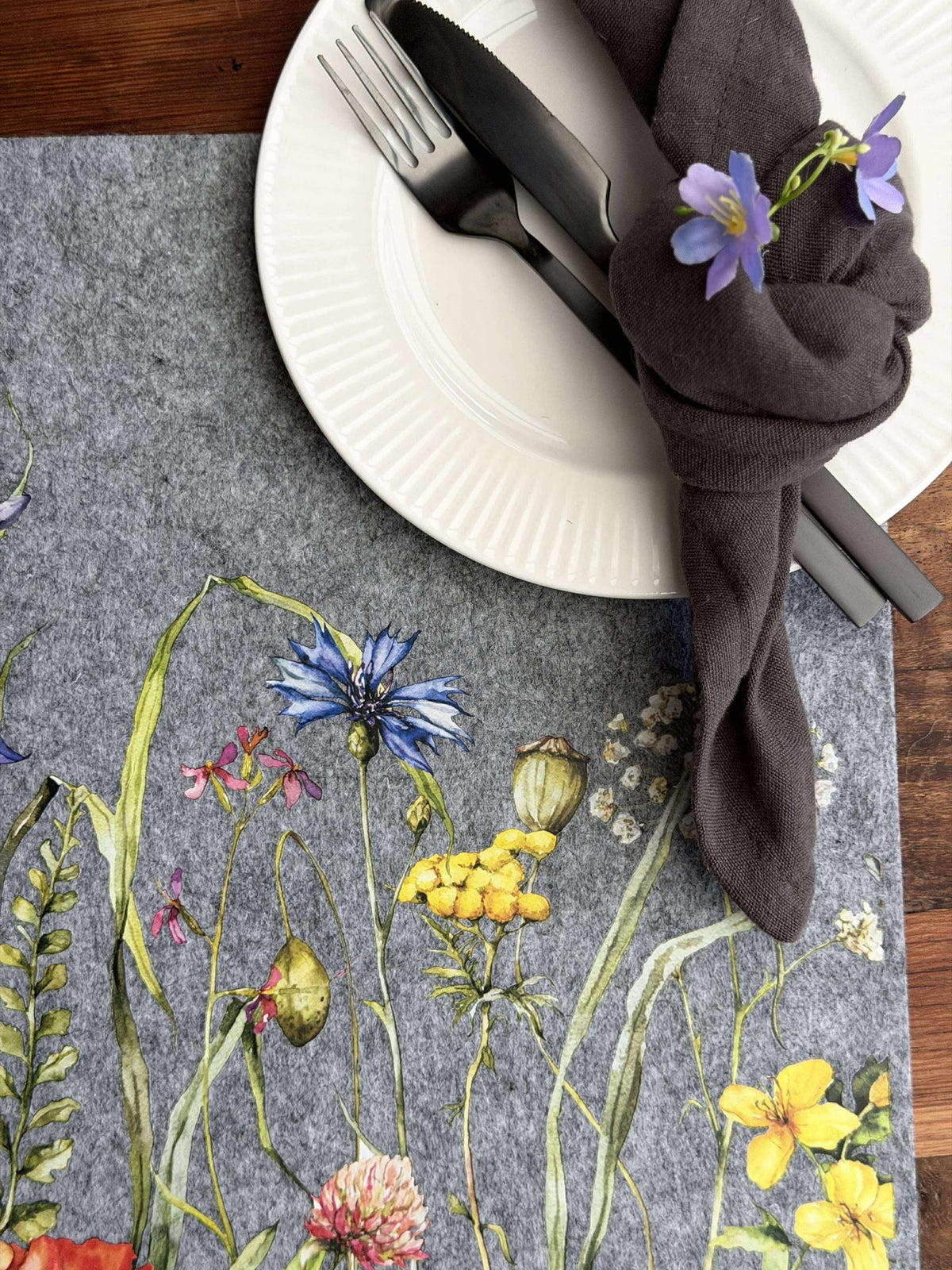 Easter placemat - Grey square