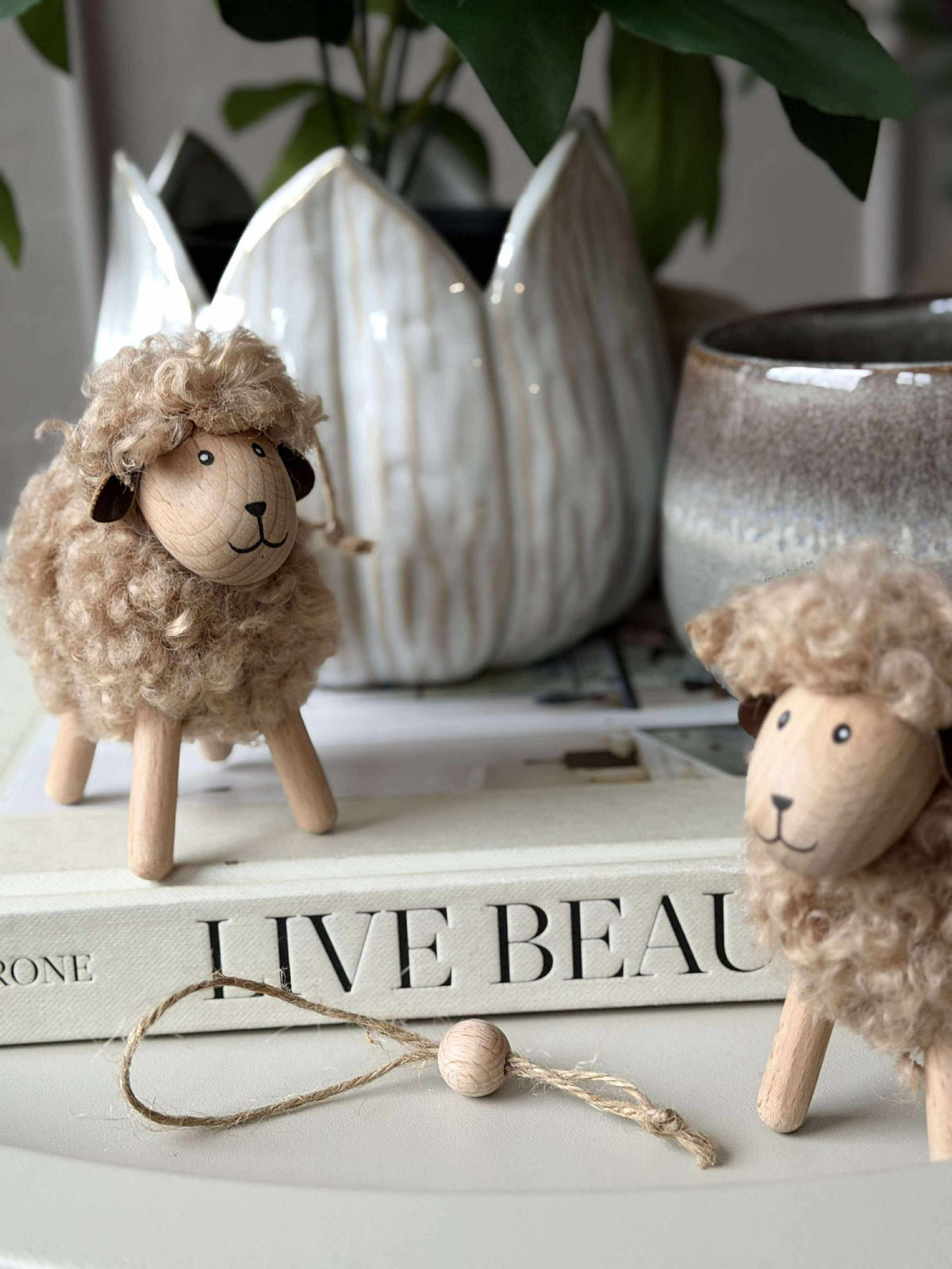 Mouton Fluffy Hêtre/Naturel 8 cm