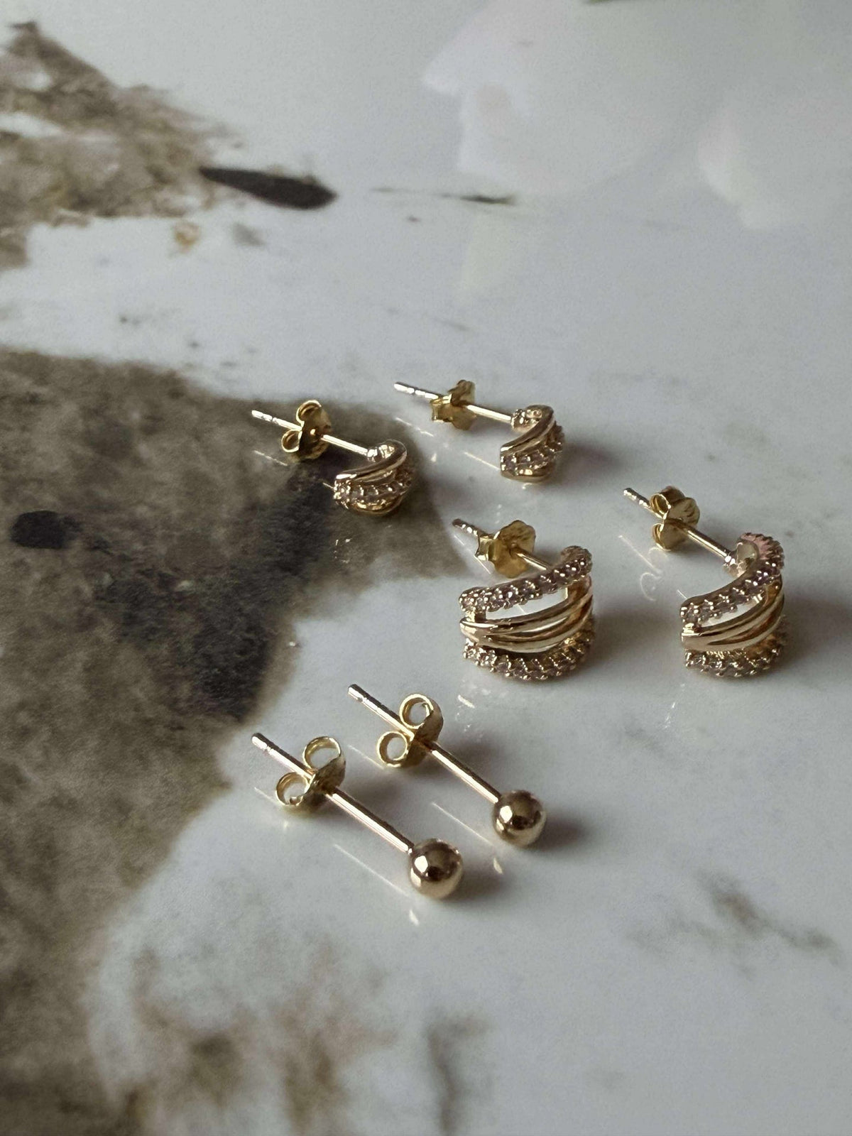 Mix box avec 6 boucles d’oreilles - Monique plaqué or 18 carats