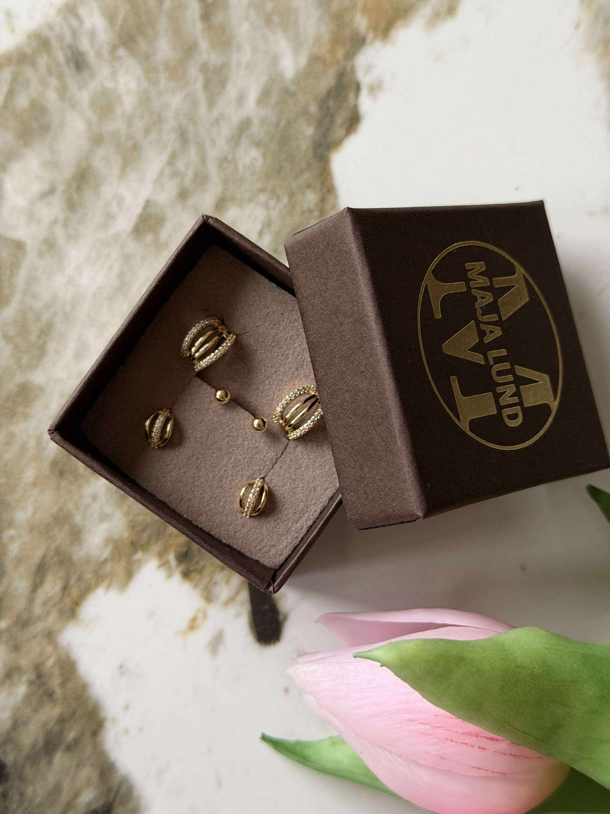 Mix box avec 6 boucles d’oreilles - Monique plaqué or 18 carats