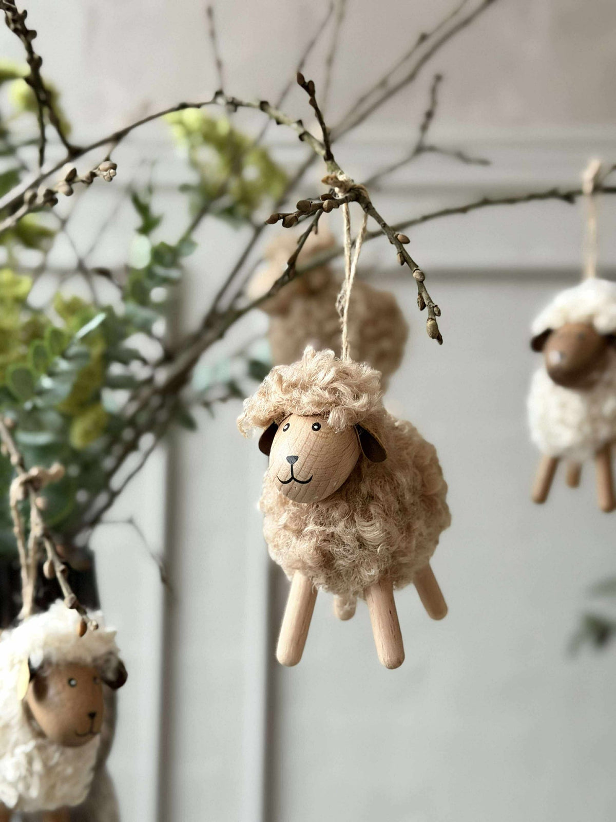 Mouton Fluffy Hêtre/Naturel 8 cm