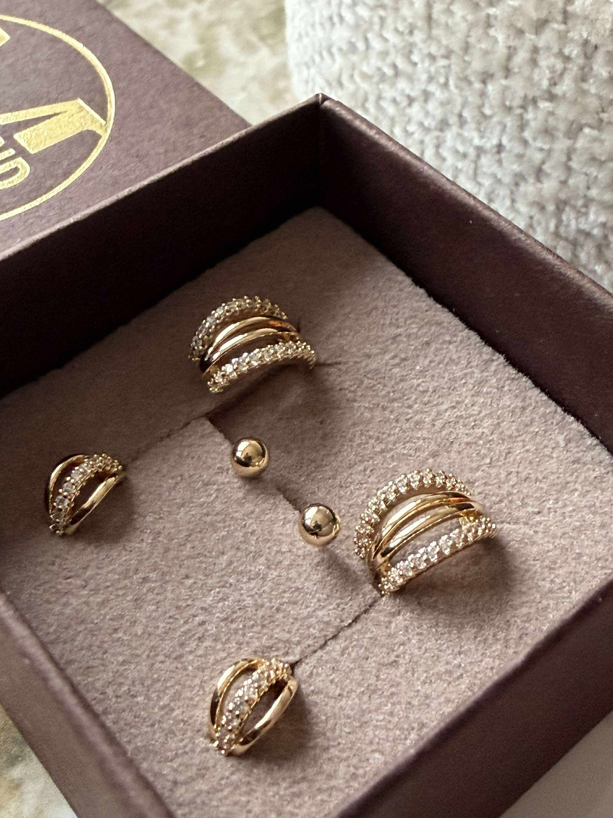 Mix box avec 6 boucles d’oreilles - Monique plaqué or 18 carats