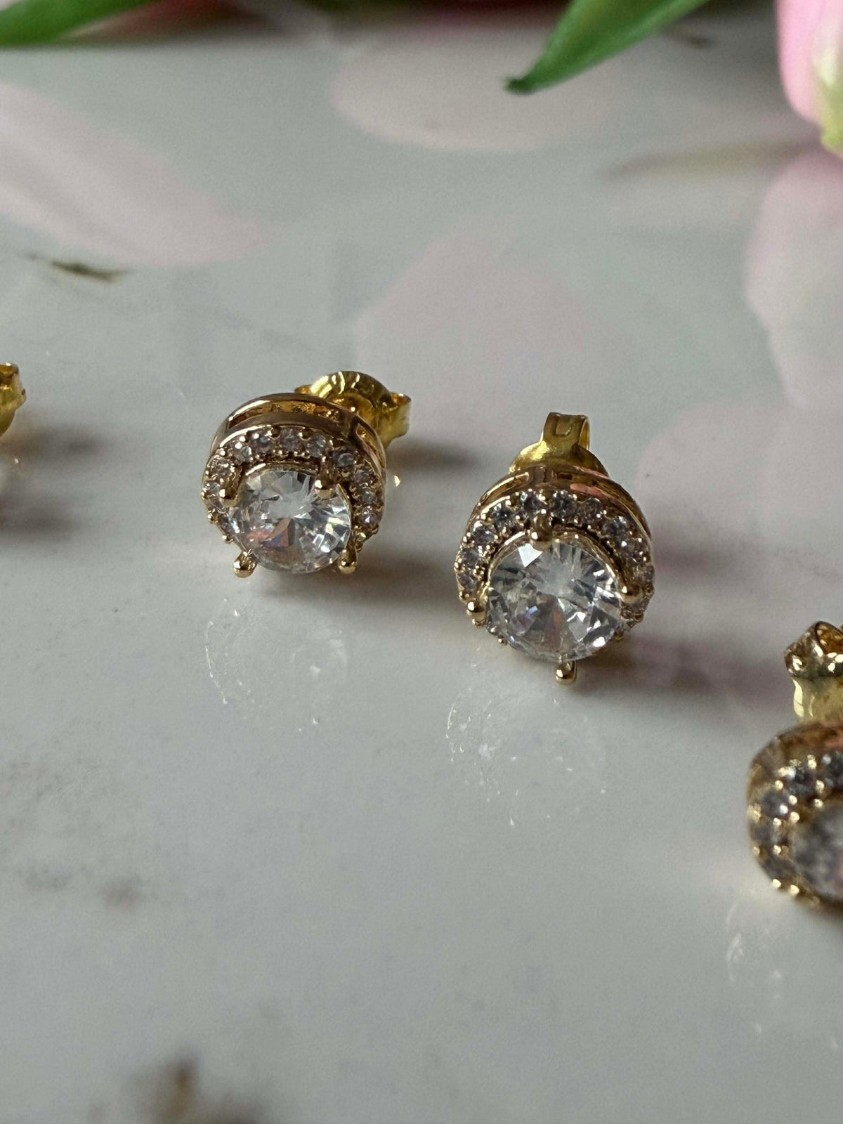 Boîte mixte avec 6 boucles d’oreilles - Bea plaqué or 18k