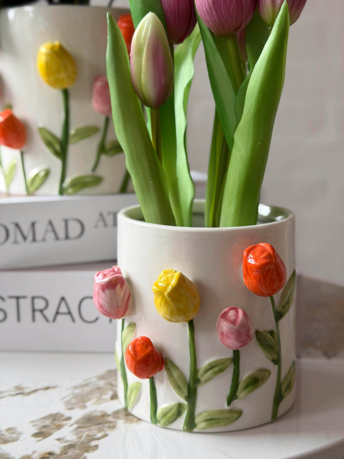 Cache-pot avec tulipes - plusieurs tailles