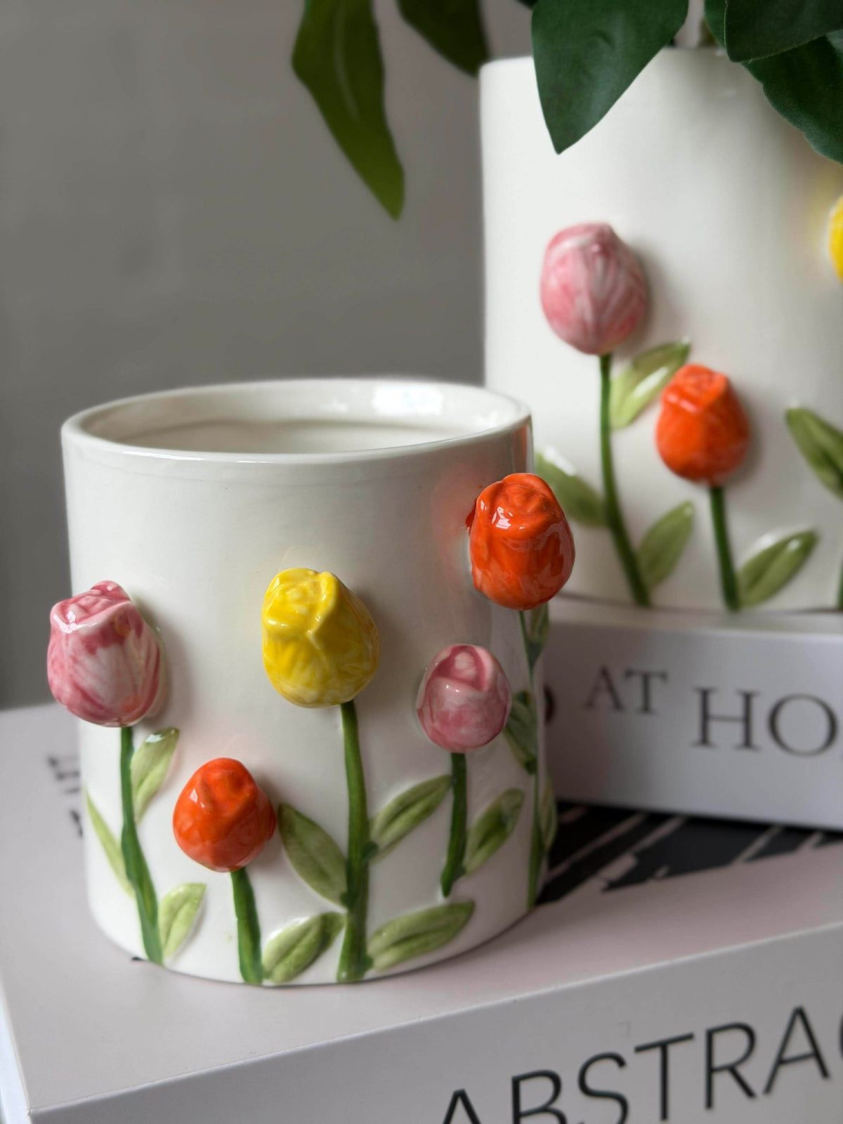Cache-pot avec tulipes - plusieurs tailles