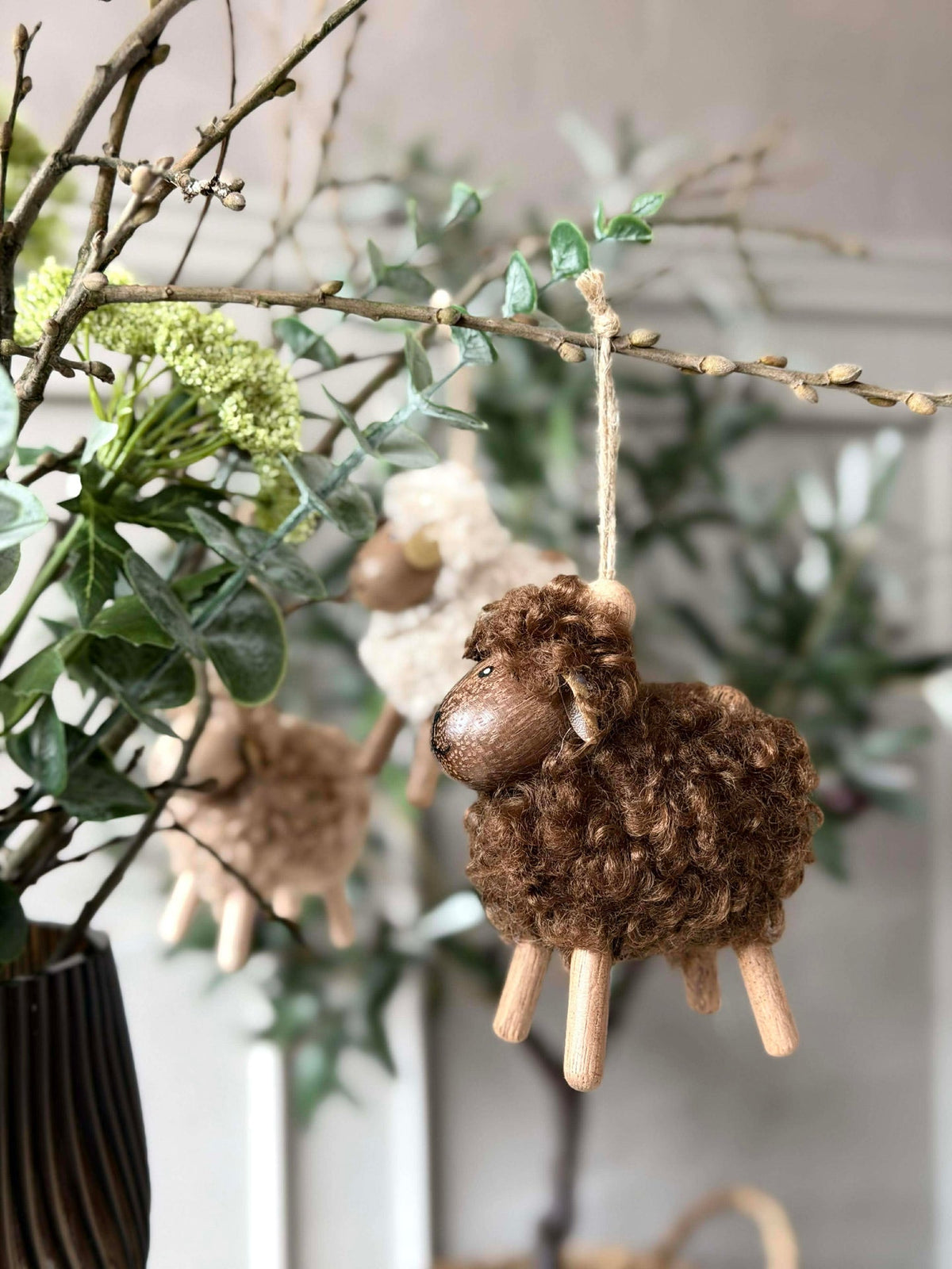 Mouton Fluffy Amber/Brun 8cm