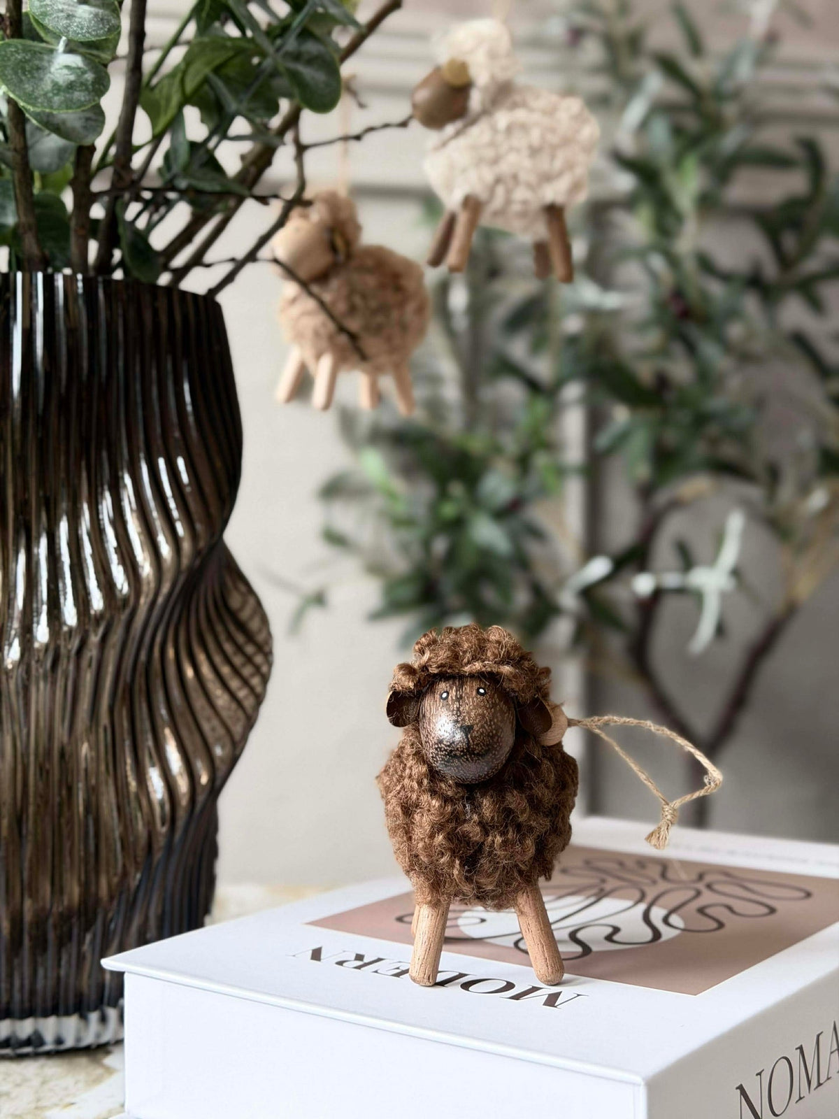 Mouton Fluffy Amber/Brun 8cm