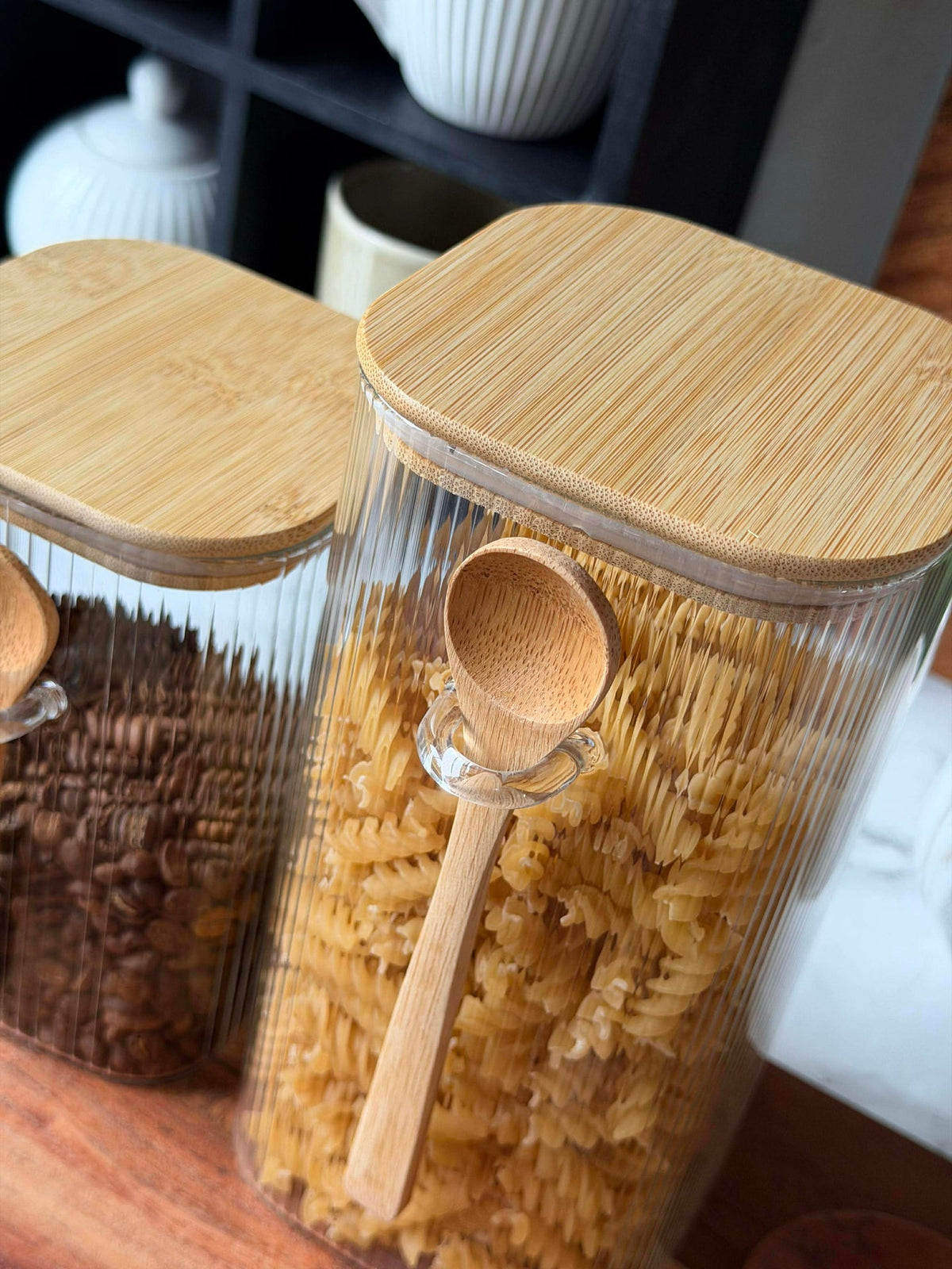 Bocal de rangement avec couvercle en bambou et cuillère - Plusieurs tailles