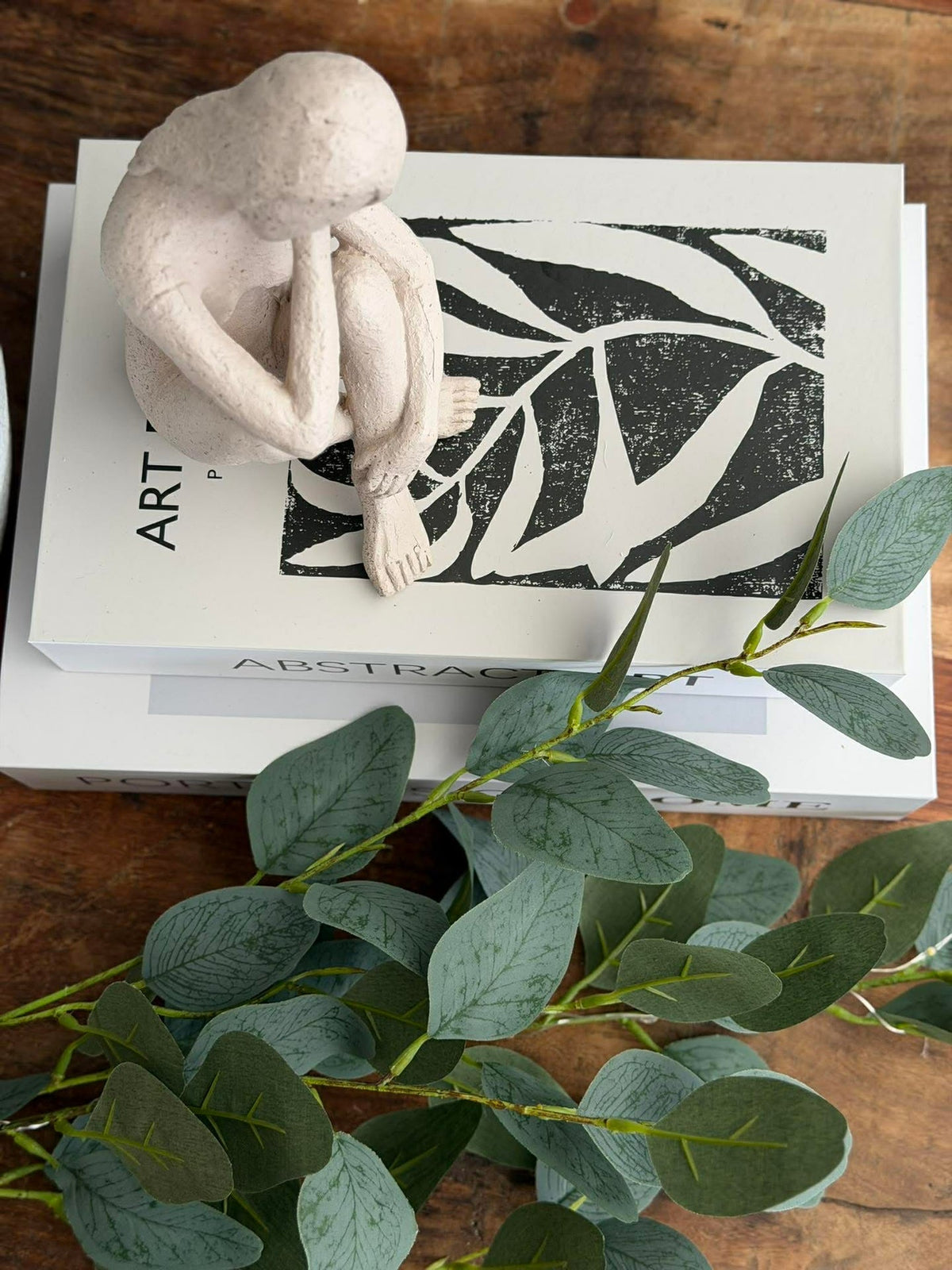 Branche d’eucalyptus avec lumière - 100 cm
