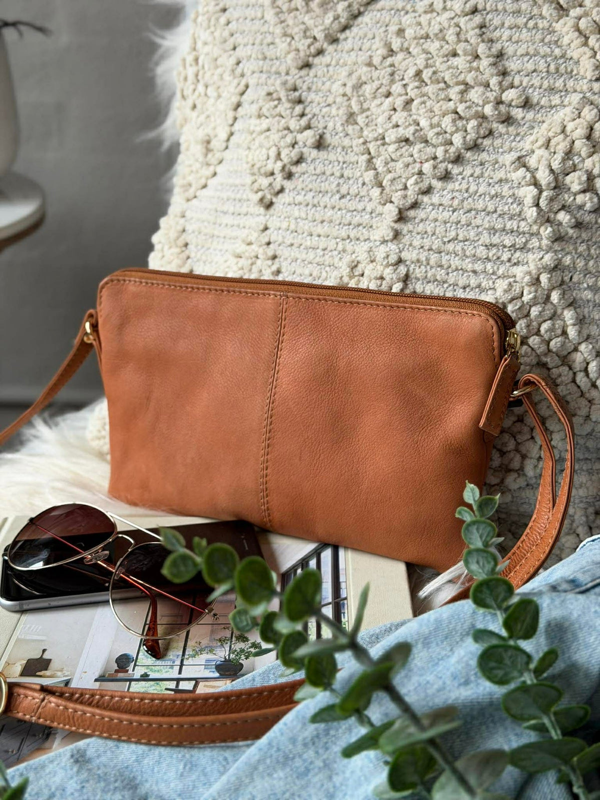 La pochette Misse - Cognac / Gold