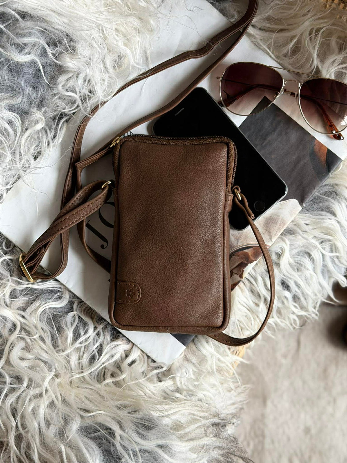 Sac pour téléphone Misse - Coffee / gold