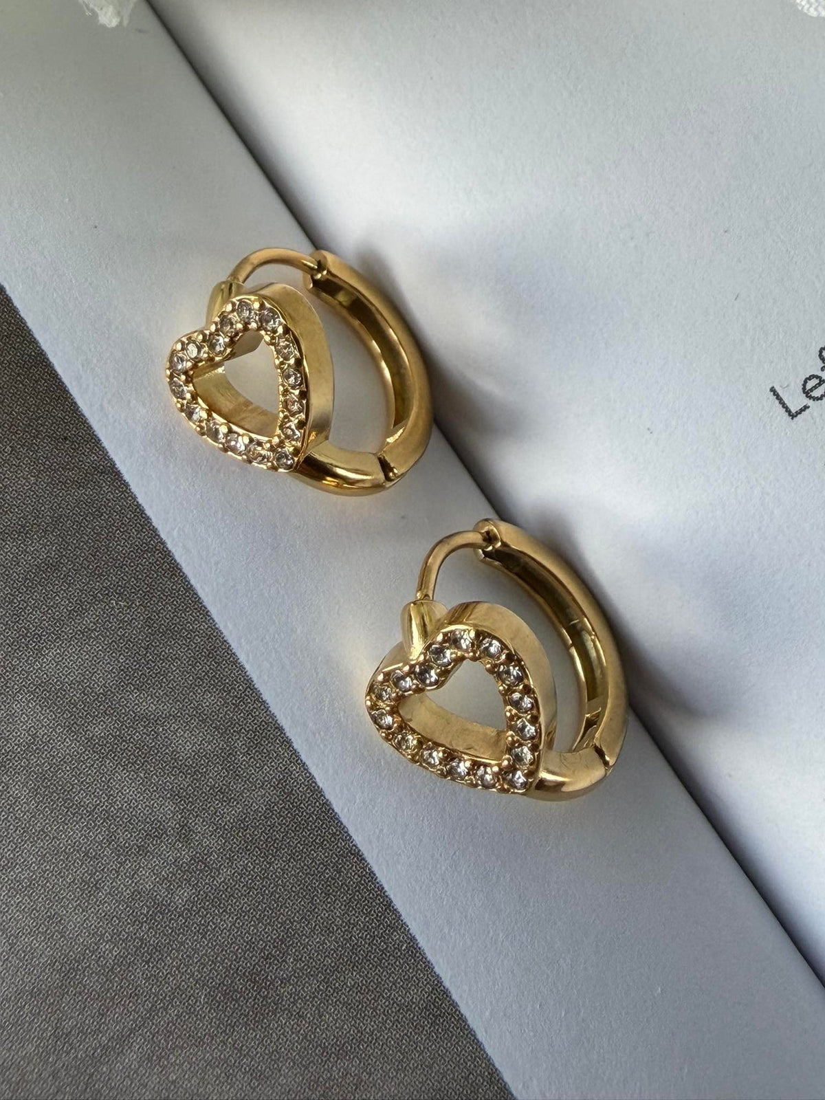 Boucles d’oreilles VIELLA - plaquées or et ornées de zircones