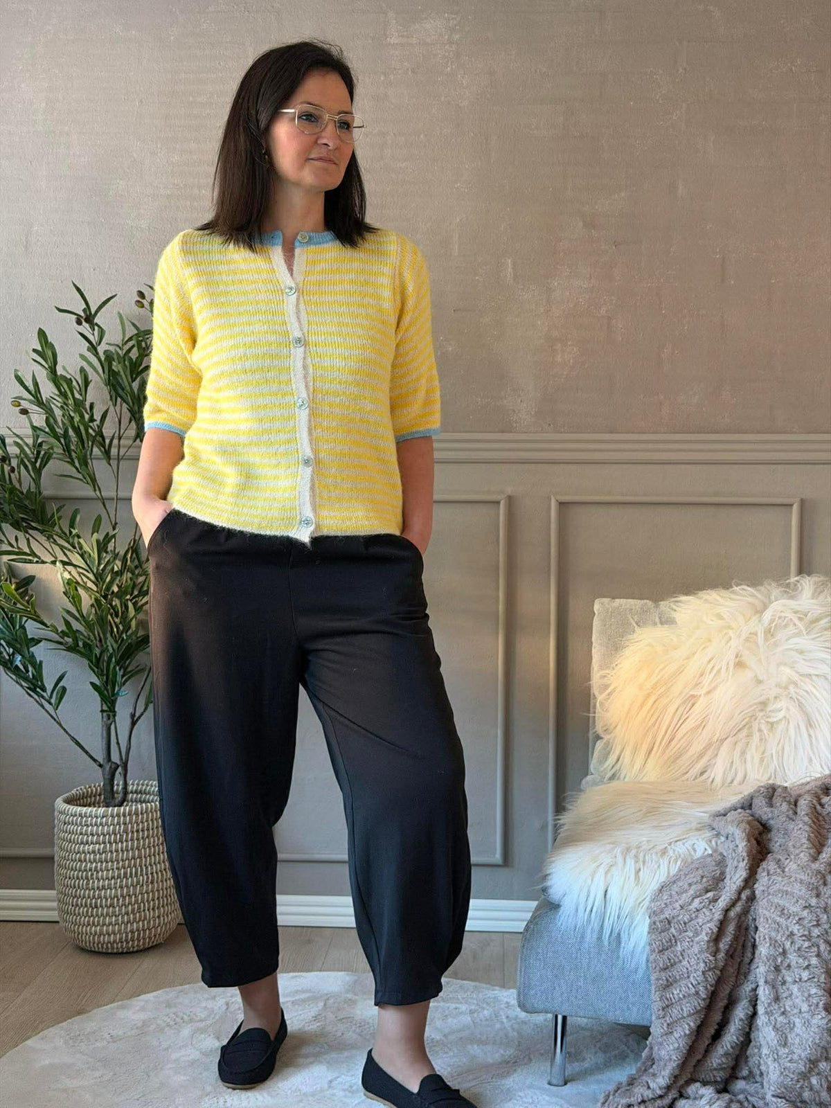Pull Susanne yellow