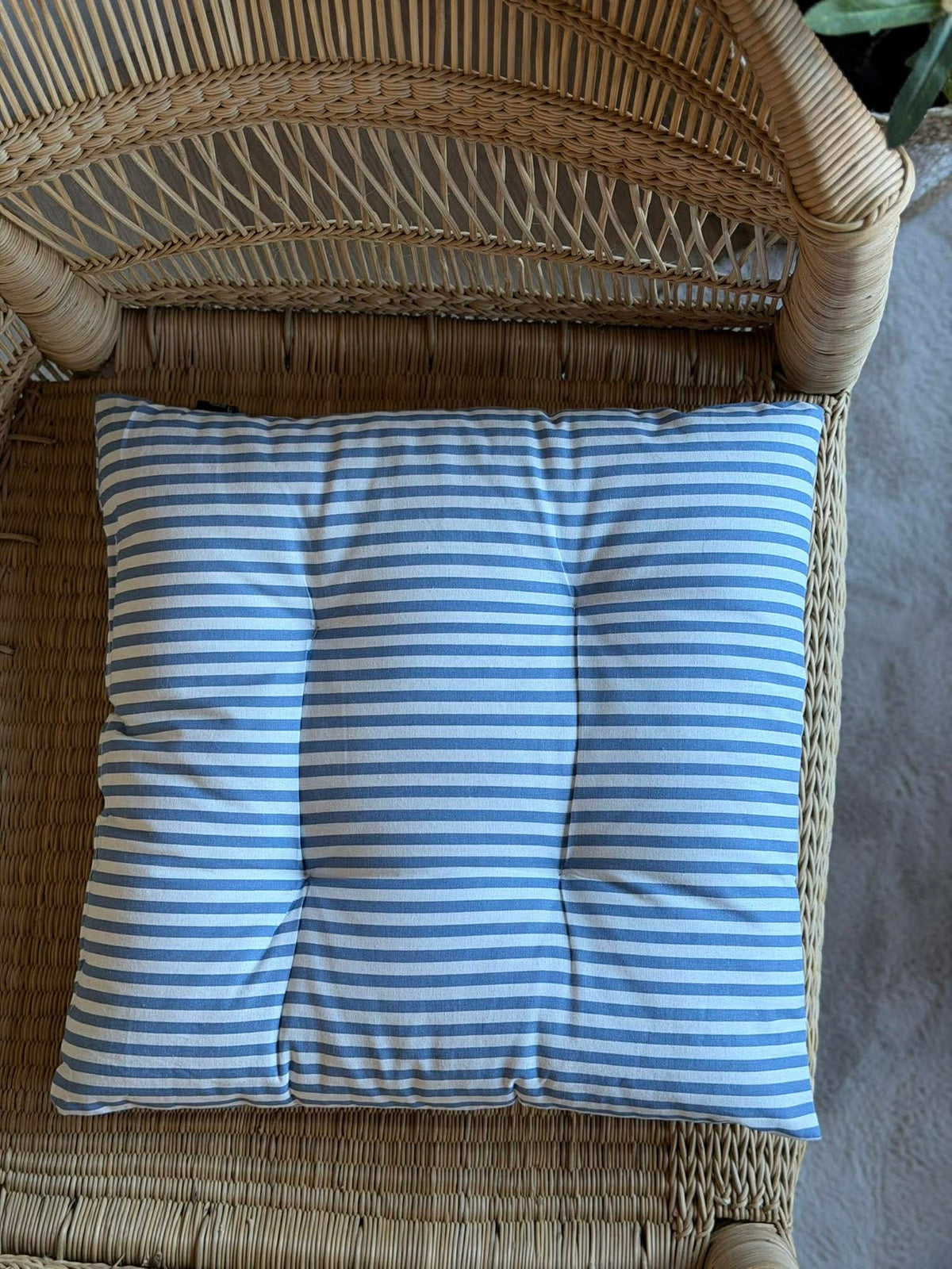 Coussin de chaise avec rembourrage - Rayures bleues 40x40 cm