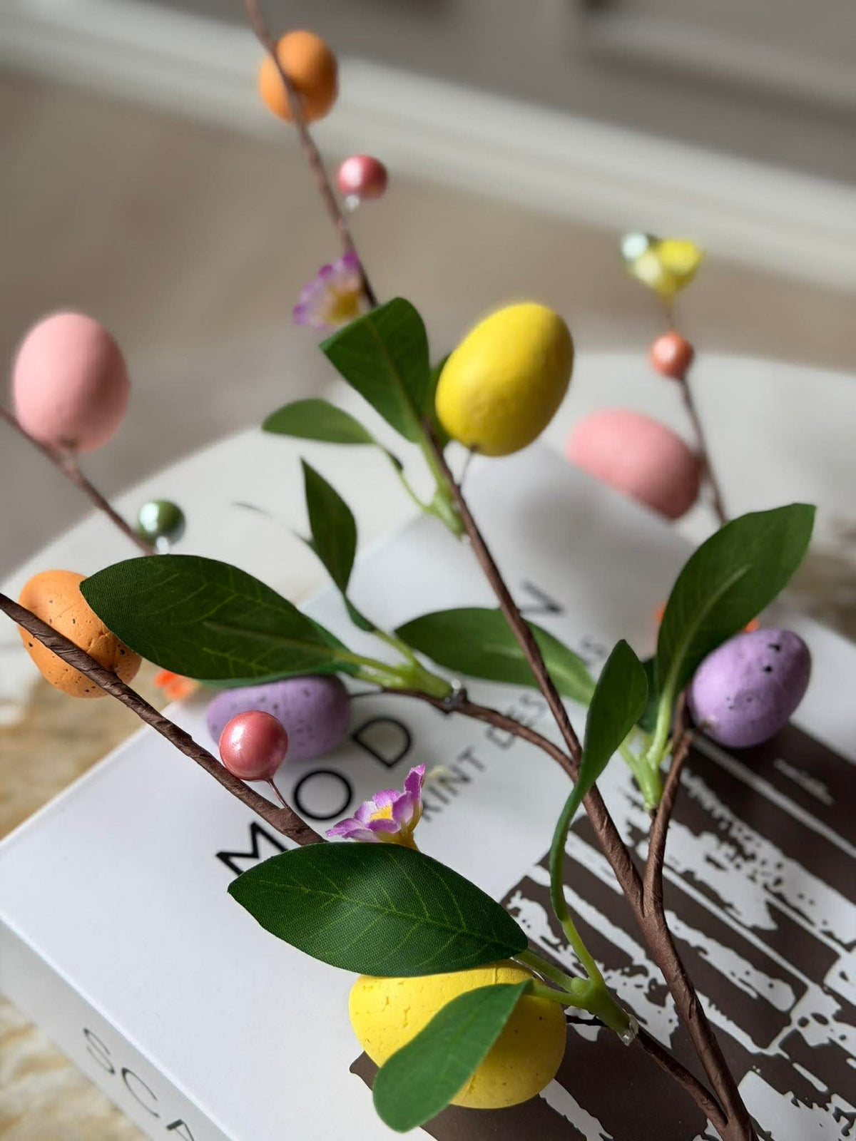 Branche avec œufs de Pâques - Color egg