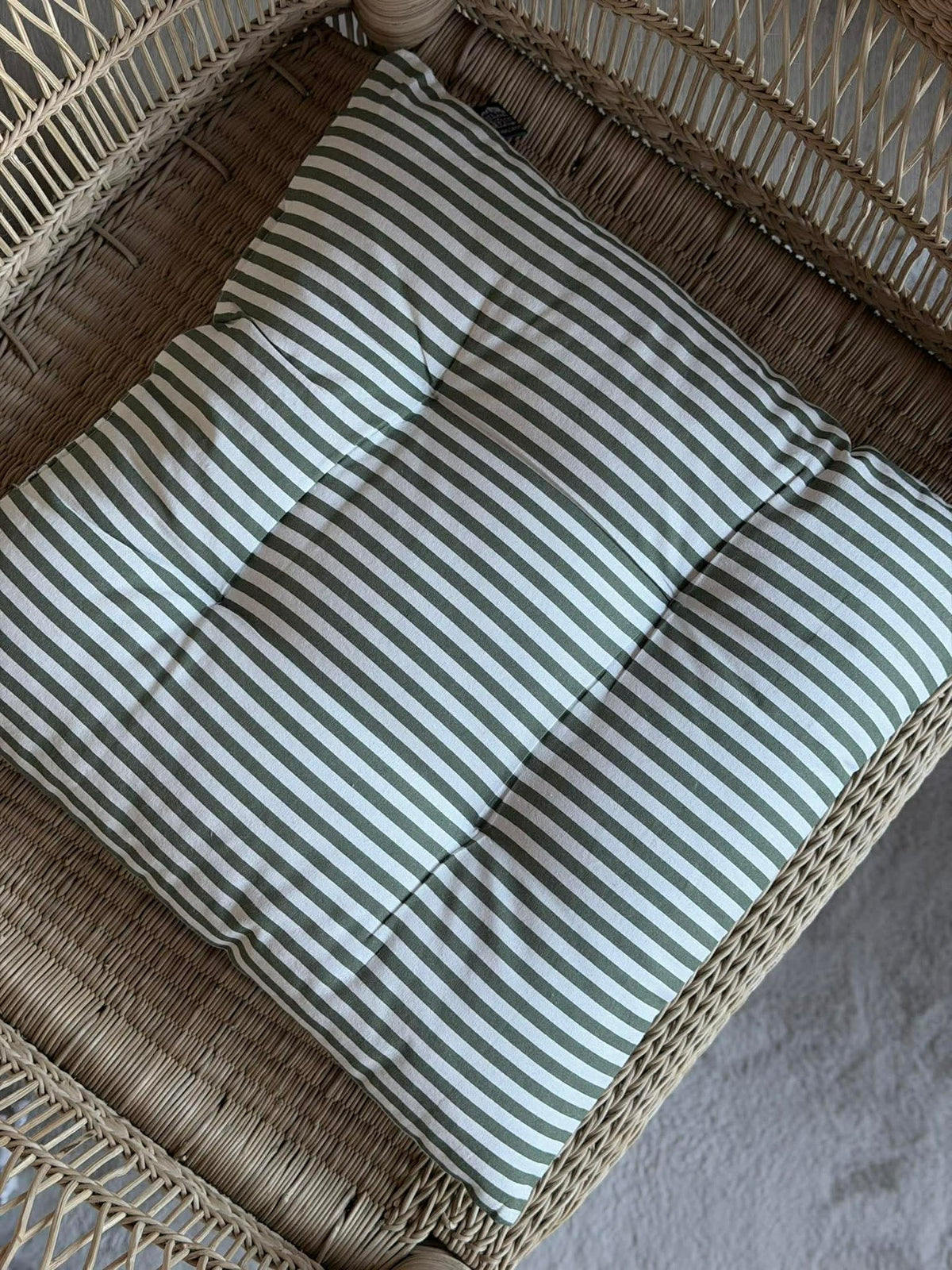 Coussin de chaise rembourré - Rayures vertes 40x40cm