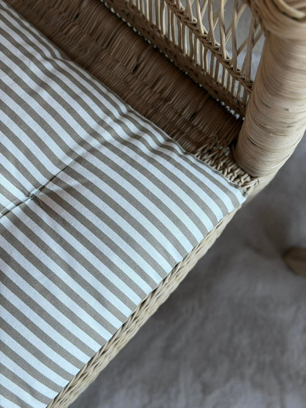 Coussin de chaise garni - Rayures beige 40x40cm