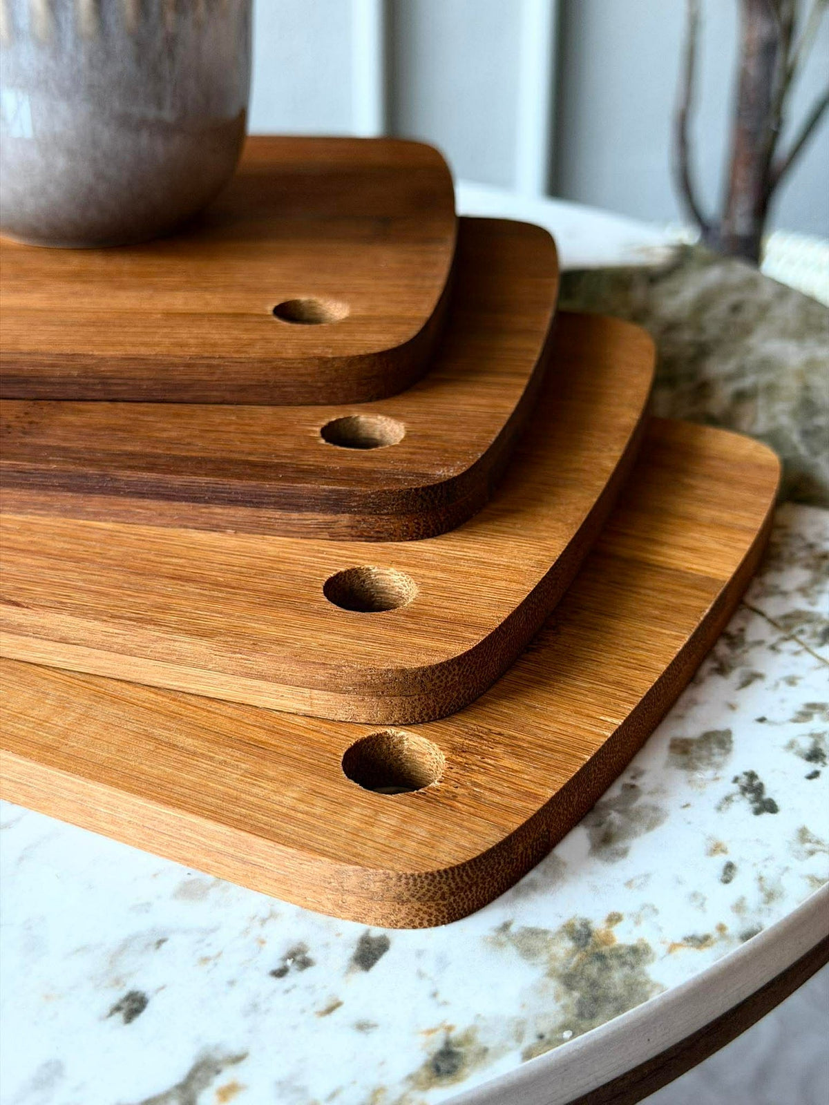 Planche de service en bambou - 4 pcs.