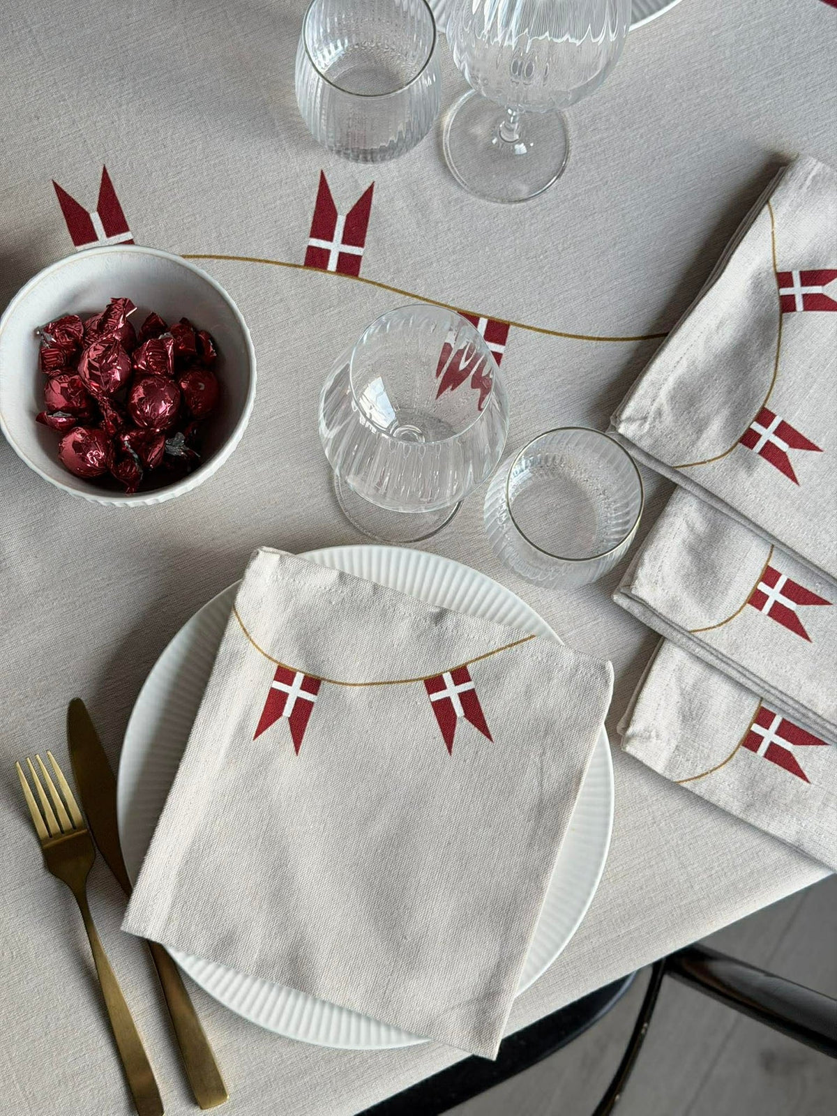 Serviettes de table avec drapeau -  4 pcs