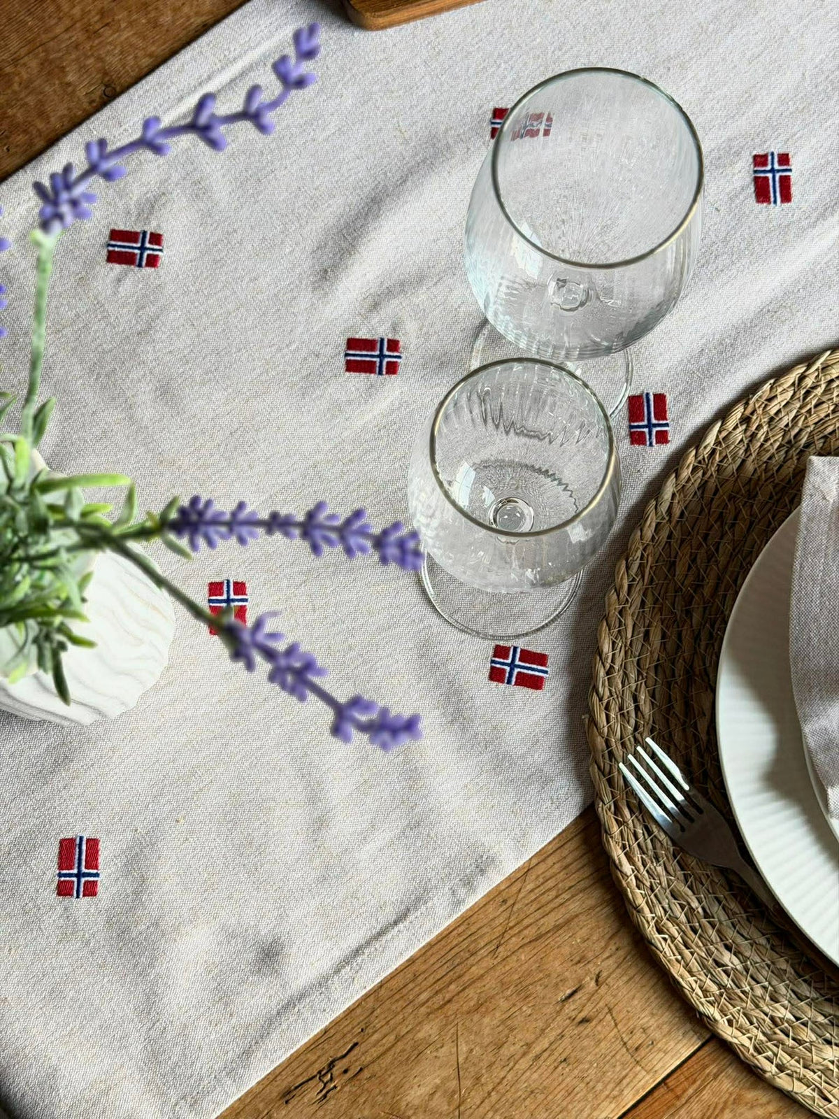 Chemin de table avec drapeaux norvégiens – Plusieurs tailles