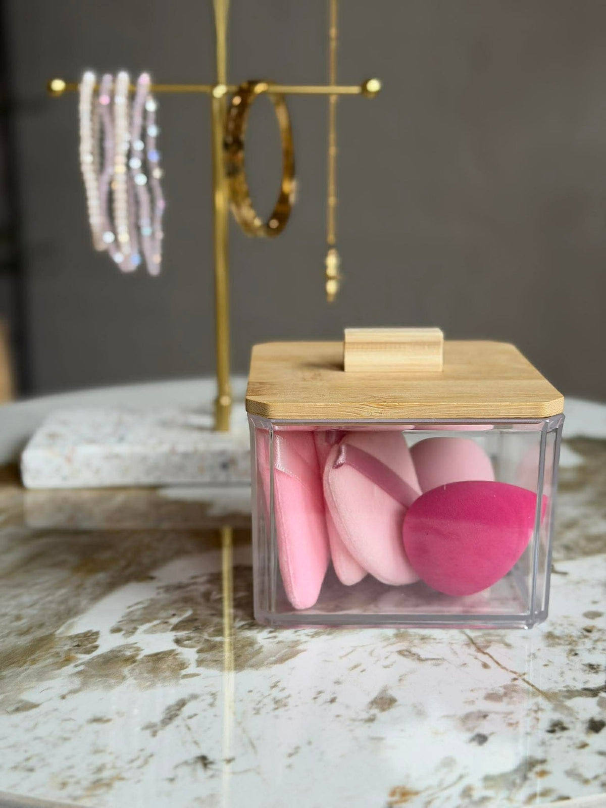Organisateur de maquillage avec éponges - Carré