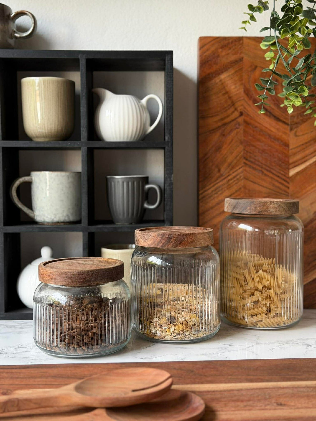 Bocal de rangement avec couvercle en acacia - Plusieurs tailles