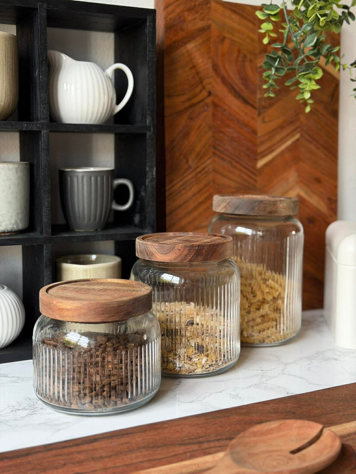 Bocal de rangement avec couvercle en acacia - Plusieurs tailles