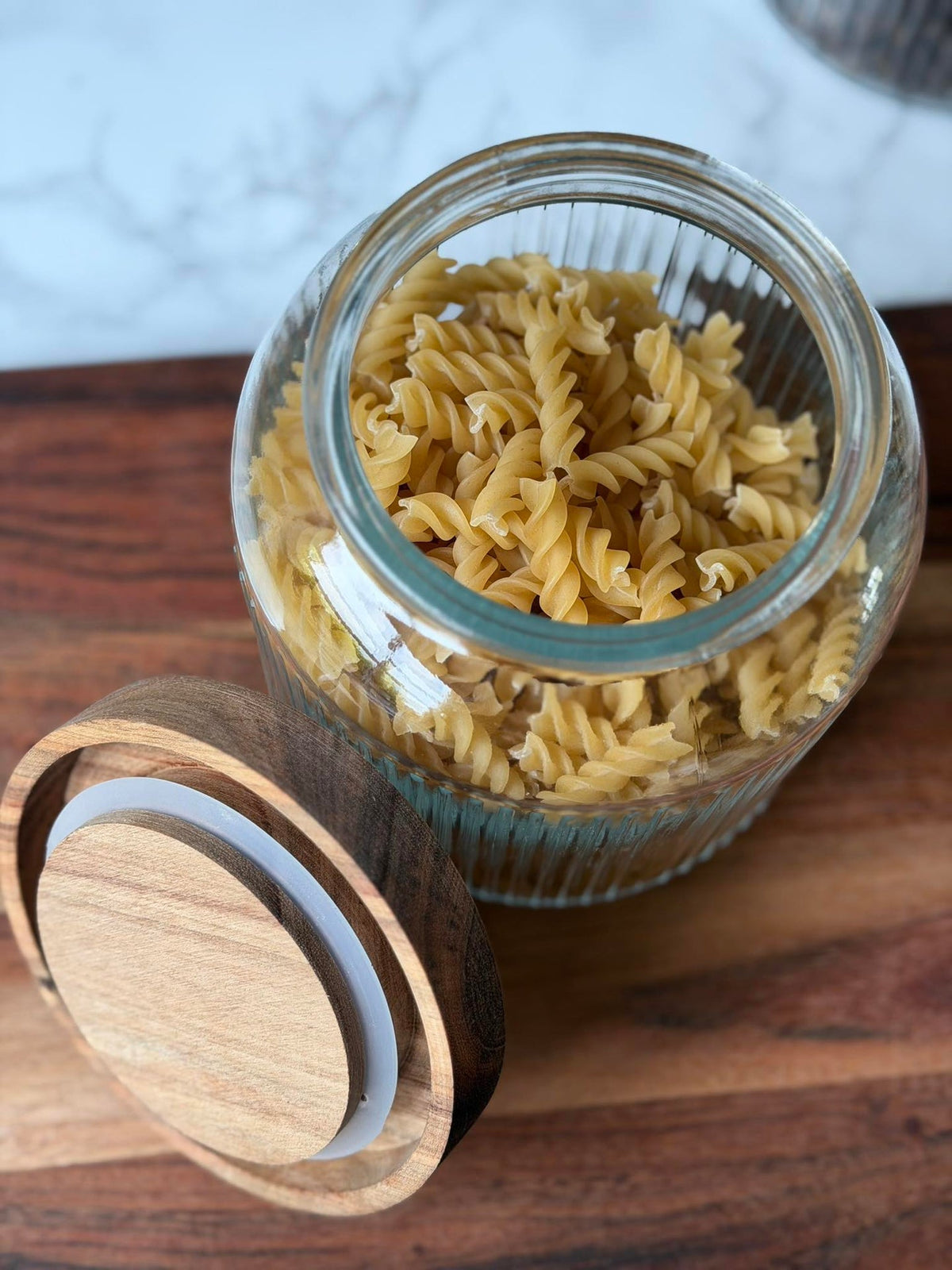 Bocal de rangement avec couvercle en acacia - Plusieurs tailles