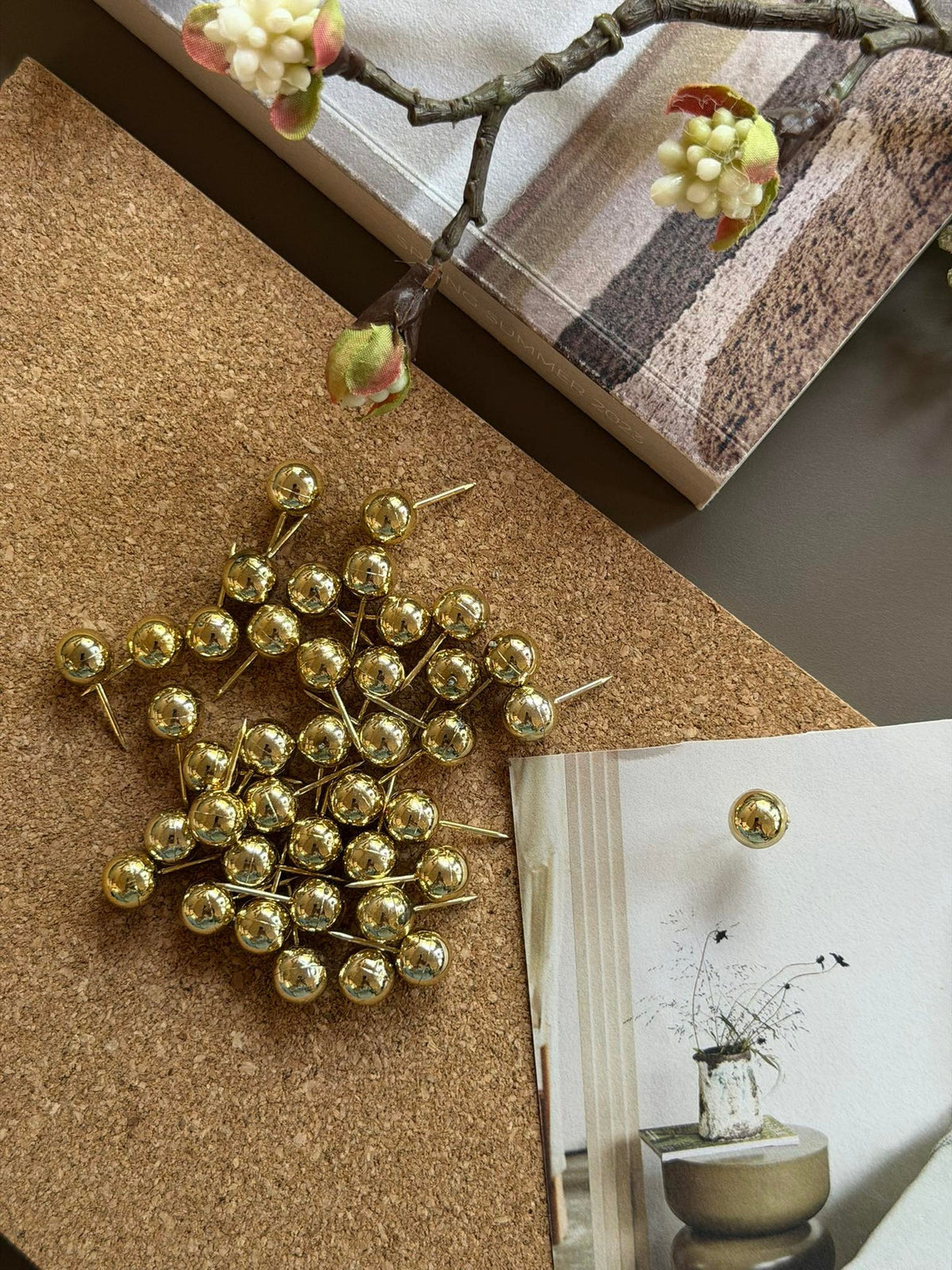 Punaise avec boule Doré - 43 pièces